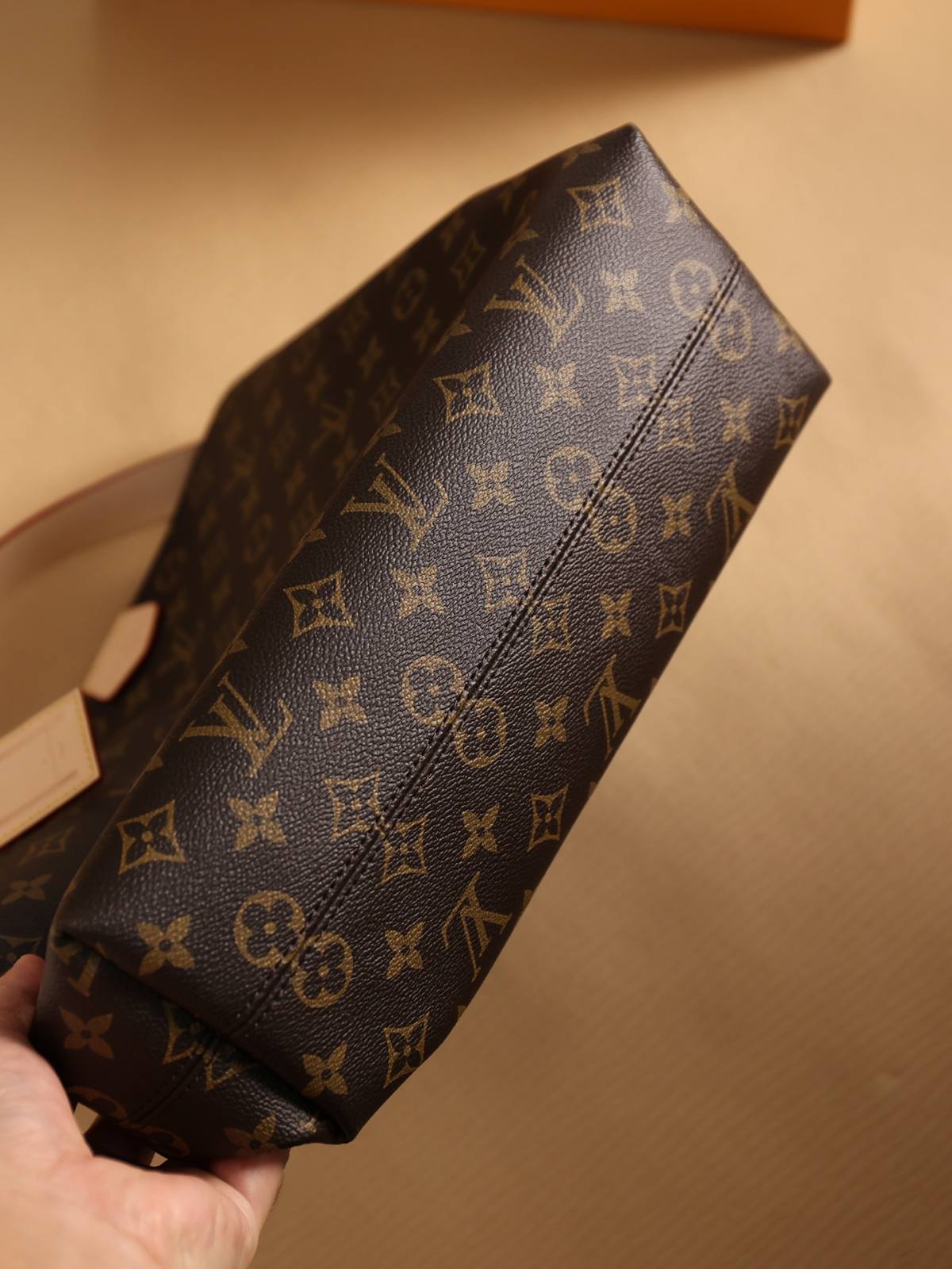 Ellebag’s 1:1 Replica of Louis Vuitton M43701 Graceful Small Handbag – The Ultimate Monogram Classic（2024 Nov updated）-Best Quality Fake Louis Vuitton Bag Online Store, Replica designer bag ru