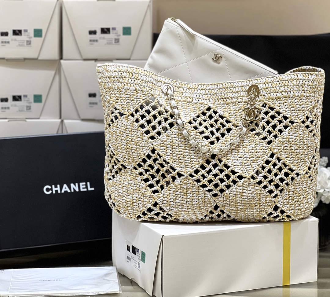 A Statement of Artisanal Elegance: Ellebag super fake Chanel Small Tote Raffia 2024-En İyi Kalite Sahte Louis Vuitton Çanta Online Mağazası, Çoğaltma tasarımcı çanta ru