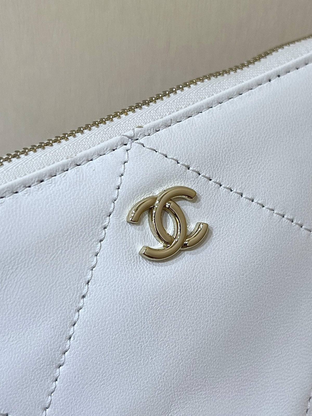 A Statement of Artisanal Elegance: Ellebag super fake Chanel Small Tote Raffia 2024-Loja online de bolsa Louis Vuitton falsa de melhor qualidade, bolsa de designer de réplica ru