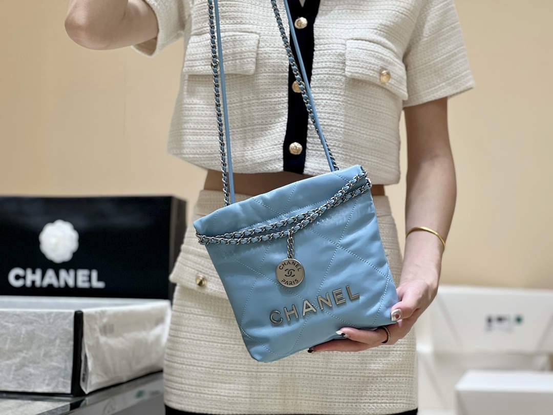 A Symphony in Blue: Ellebag super fake CHANEL 22 Mini Bag in Sky Blue (2024 Nov Updated)-Najlepsza jakość fałszywych torebek Louis Vuitton Sklep internetowy, projektant repliki torebki ru