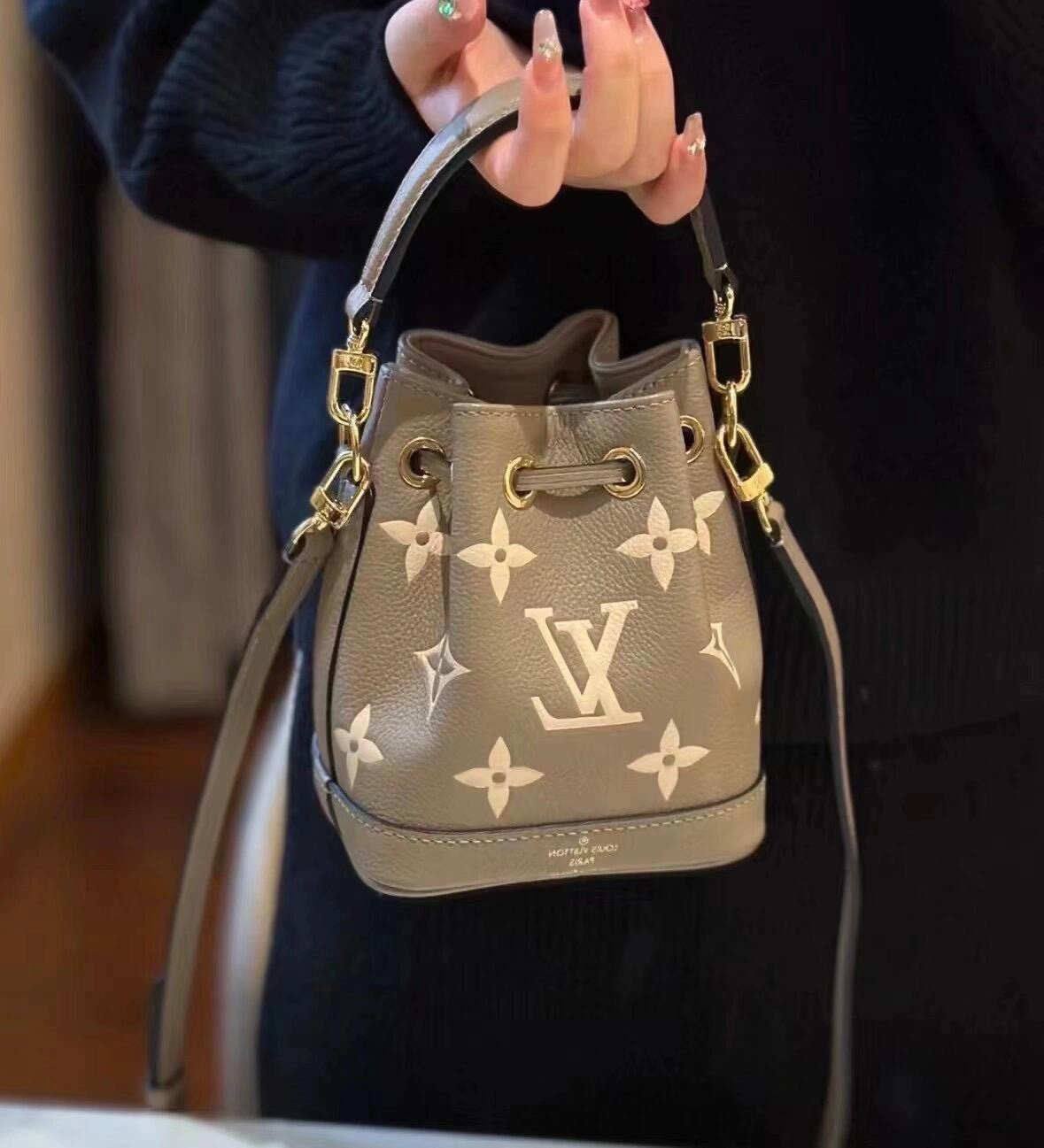 Crafting Luxury: Ellebag’s 1:1 Replica of Louis Vuitton NANO NOÉ M46291 Handbag(2024 Nov Updated))-Dyqani në internet i çantave të rreme Louis Vuitton me cilësi më të mirë, çanta modeli kopje ru