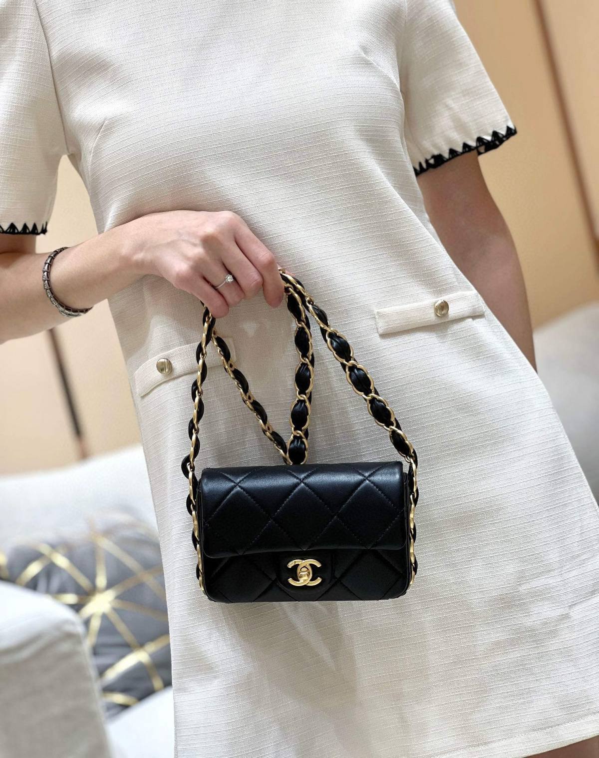 Elegance in Craftsmanship: Ellebag super replica Chanel AS5175 Flap Bag(2024 Nov Updated)-ร้านค้าออนไลน์กระเป๋า Louis Vuitton ปลอมคุณภาพดีที่สุด, กระเป๋าออกแบบจำลอง ru