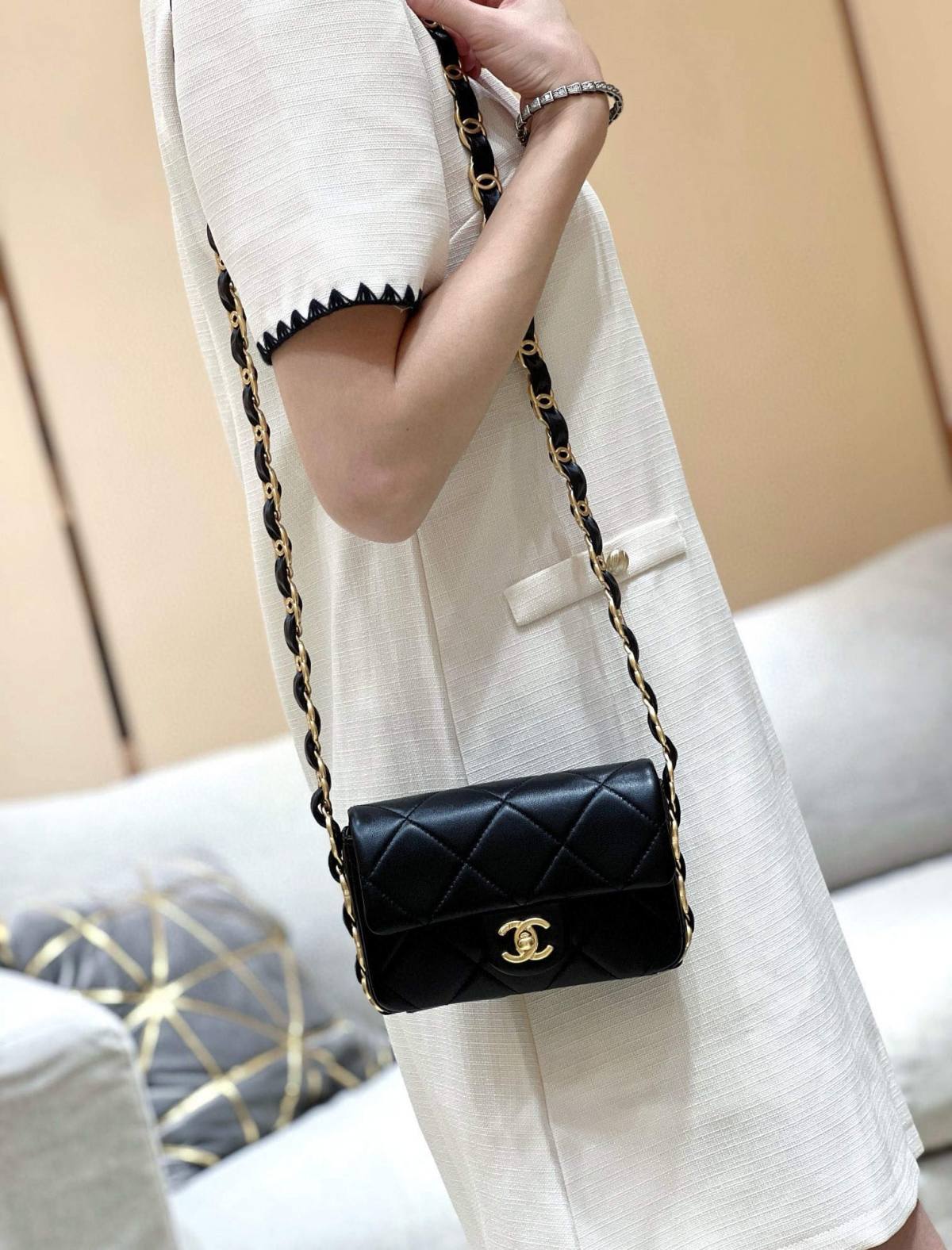 Elegance in Craftsmanship: Ellebag super replica Chanel AS5175 Flap Bag(2024 Nov Updated)-Umgangatho ogqwesileyo woMgangatho weFake weLouis Vuitton kwiVenkile ye-Intanethi, ibhegi yomyili weReplica ru