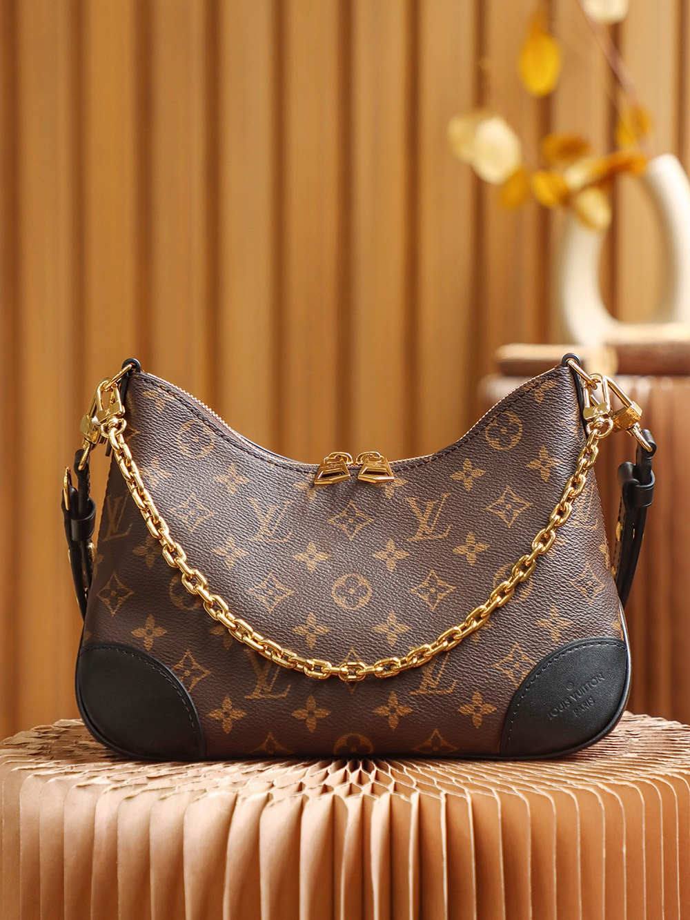 “Ellebag’s 1:1 Replica of Louis Vuitton Boulogne M45832: A Perfect Blend of Retro and Modern Elegance”(2024 Nov Updated)-Best Quality Replica designer Bag factory in China