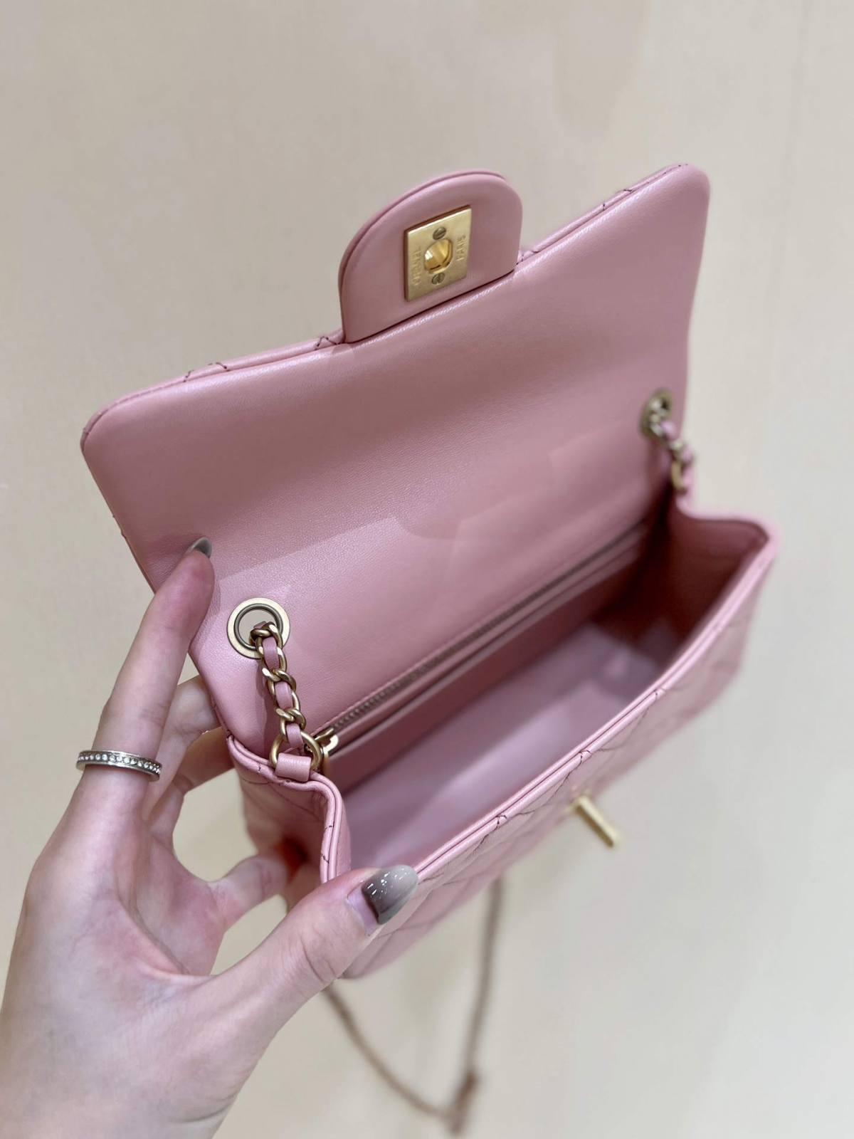 Ellebag highest replica Chanel CF with CC Gold Ball on Chain: A Delicate Pink Mini Delight(2024 Dec Updated)-Best Quality Fake Louis Vuitton Bag Online Store, Replica designer bag ru