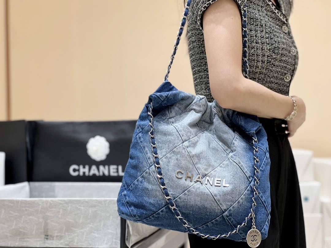 Ellebag super fake CHANEL 22 Small Handbag in Denim: A Modern Masterpiece of Elegance and Craftsmanship(2024 Dec Updated)-Інтэрнэт-крама падробленай сумкі Louis Vuitton лепшай якасці, рэплікі дызайнерскай сумкі ru