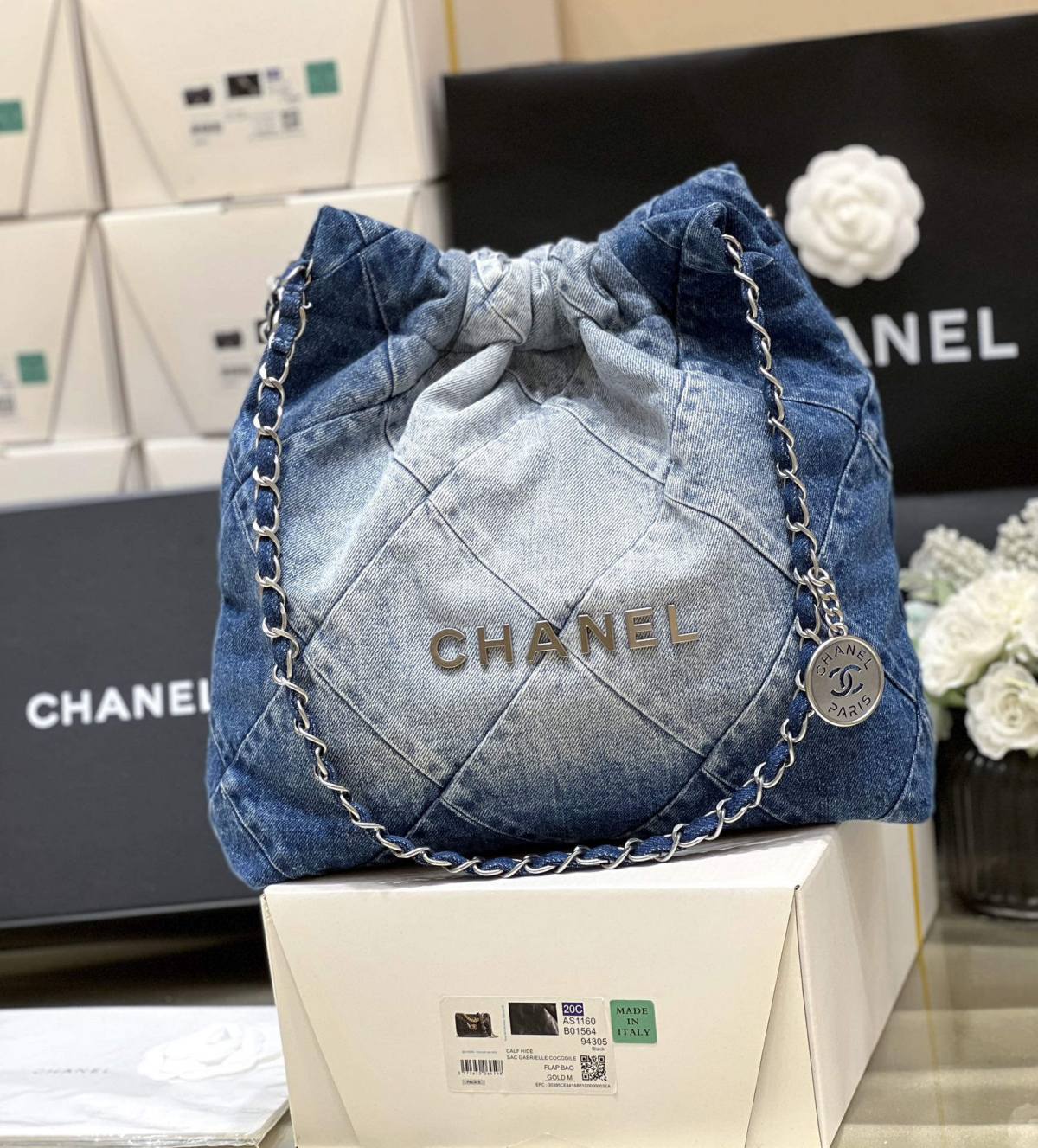 Ellebag super fake CHANEL 22 Small Handbag in Denim: A Modern Masterpiece of Elegance and Craftsmanship(2024 Dec Updated)-En İyi Kalite Sahte Louis Vuitton Çanta Online Mağazası, Çoğaltma tasarımcı çanta ru