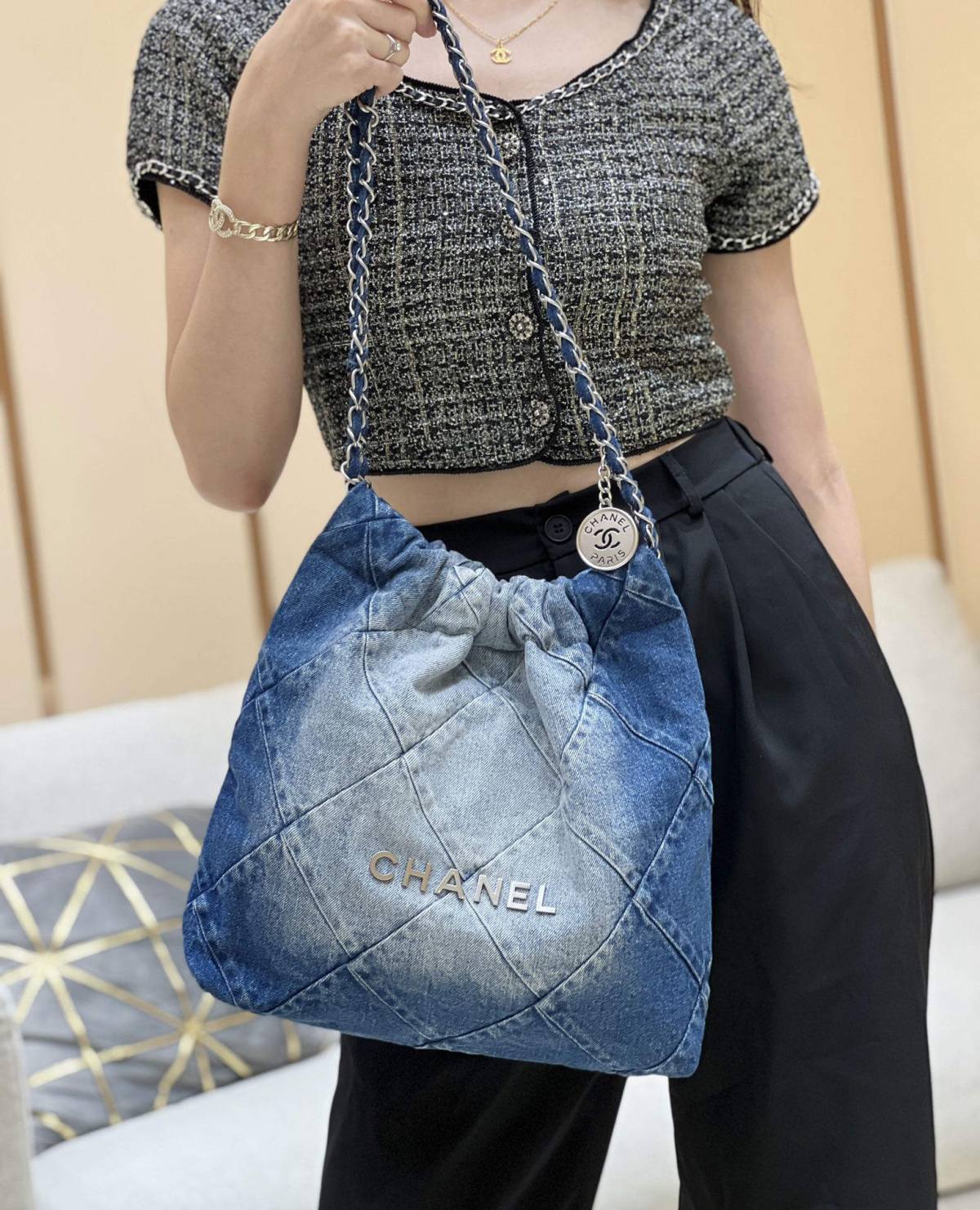 Ellebag super fake CHANEL 22 Small Handbag in Denim: A Modern Masterpiece of Elegance and Craftsmanship(2024 Dec Updated)-Best Quality Fake Louis Vuitton Bag Online Store, Replica designer bag ru