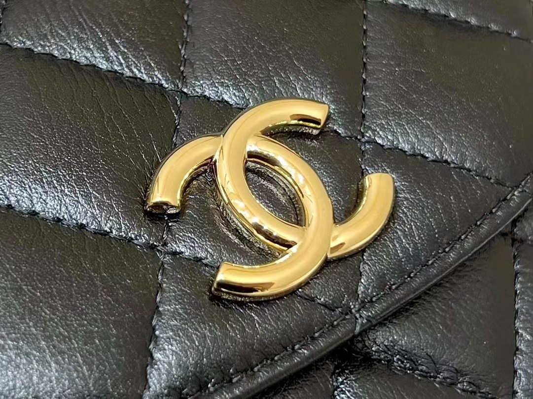 Ellebag super fake Chanel 23A AP3378: A Masterpiece of Craftsmanship in Black Lambskin and Gold Hardware(2024 Dec Updated)-Best Quality Fake Louis Vuitton Bag Online Store, Replica designer bag ru