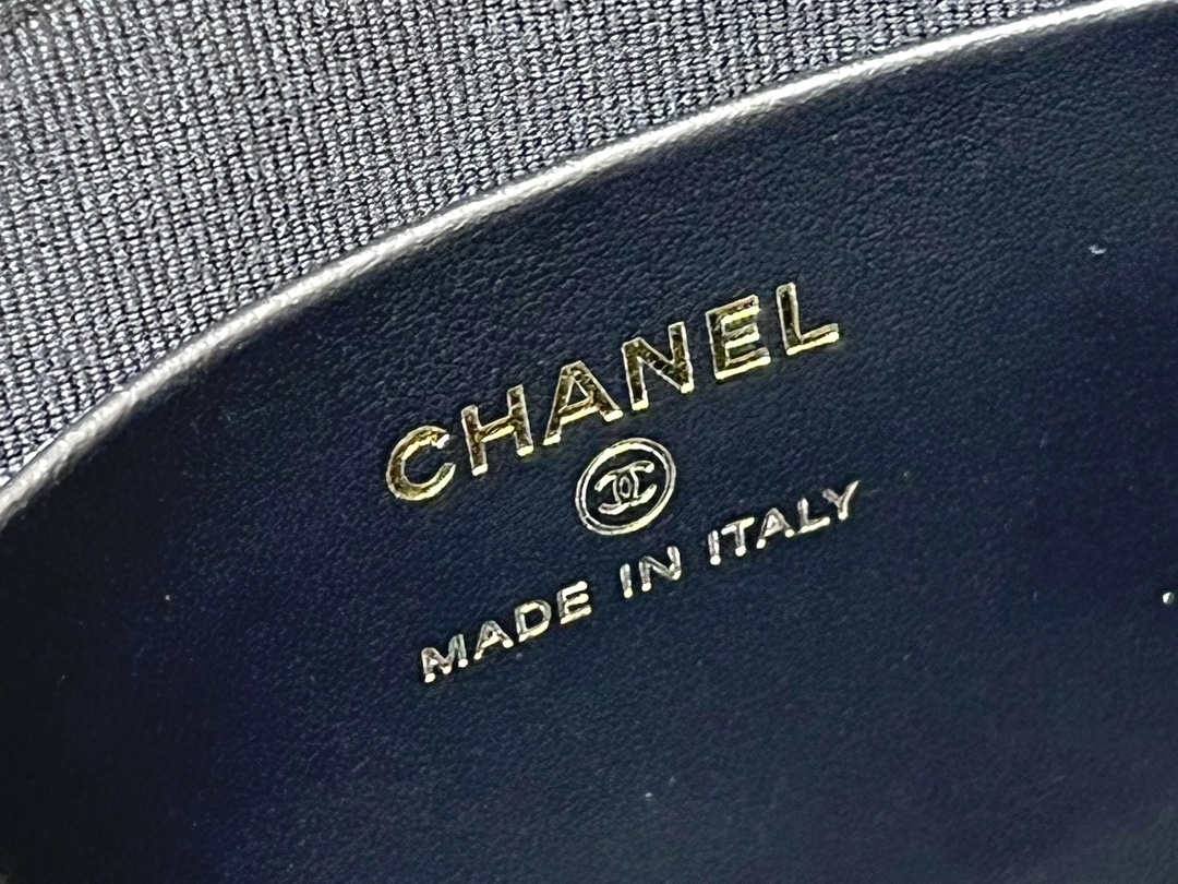 Ellebag super fake Chanel 23A AP3378: A Masterpiece of Craftsmanship in Black Lambskin and Gold Hardware(2024 Dec Updated)-Best Quality Fake Louis Vuitton Bag Online Store, Replica designer bag ru