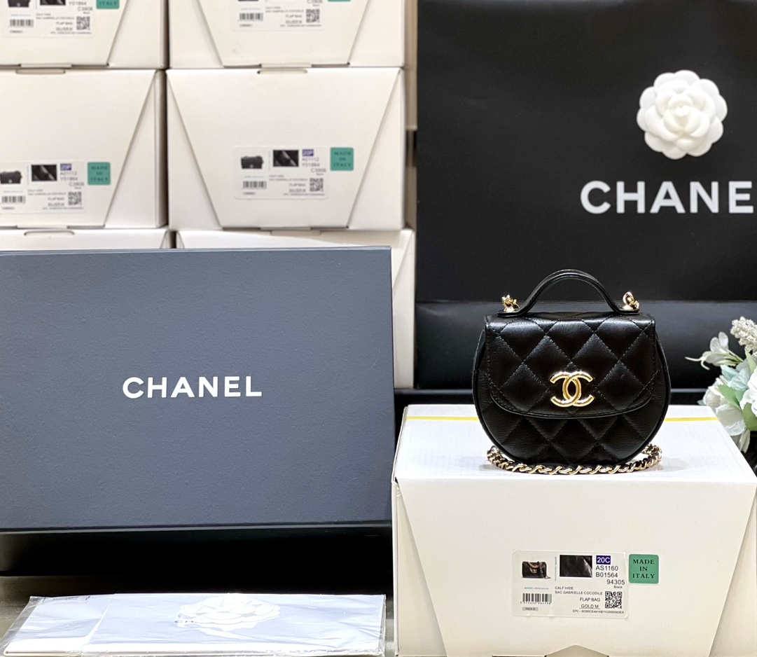 Ellebag super fake Chanel 23A AP3378: A Masterpiece of Craftsmanship in Black Lambskin and Gold Hardware(2024 Dec Updated)-Yakanakisa Hunhu Fake Louis Vuitton Bag Online Store, Replica dhizaini bag ru