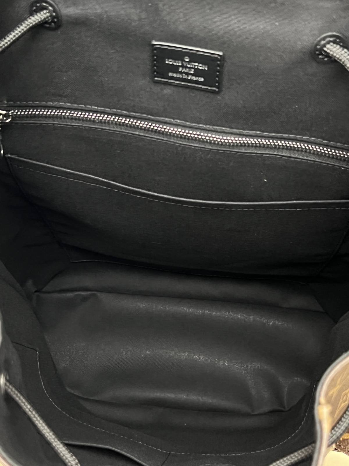 Ellebag’s 1:1 Replica of Louis Vuitton M43735 Christopher Medium Backpack – A Tribute to Rugged Elegance(2024 Dec Updated)-সেরা মানের নকল লুই ভিটন ব্যাগ অনলাইন স্টোর, রেপ্লিকা ডিজাইনার ব্যাগ ru