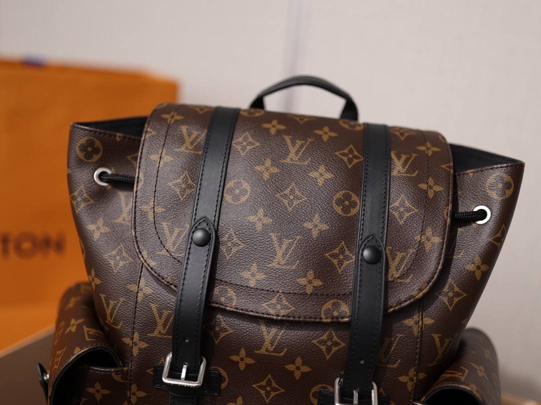 Ellebag’s 1:1 Replica of Louis Vuitton M43735 Christopher Medium Backpack – A Tribute to Rugged Elegance(2024 Dec Updated)-সেরা মানের নকল লুই ভিটন ব্যাগ অনলাইন স্টোর, রেপ্লিকা ডিজাইনার ব্যাগ ru