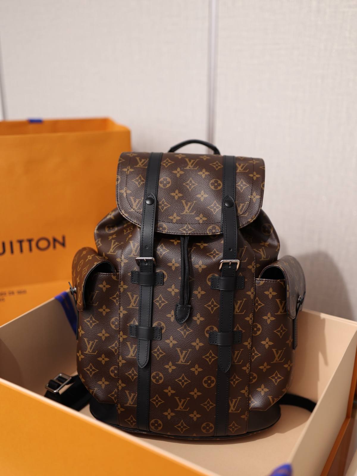 Ellebag’s 1:1 Replica of Louis Vuitton M43735 Christopher Medium Backpack – A Tribute to Rugged Elegance(2024 Dec Updated)-সেরা মানের নকল লুই ভিটন ব্যাগ অনলাইন স্টোর, রেপ্লিকা ডিজাইনার ব্যাগ ru