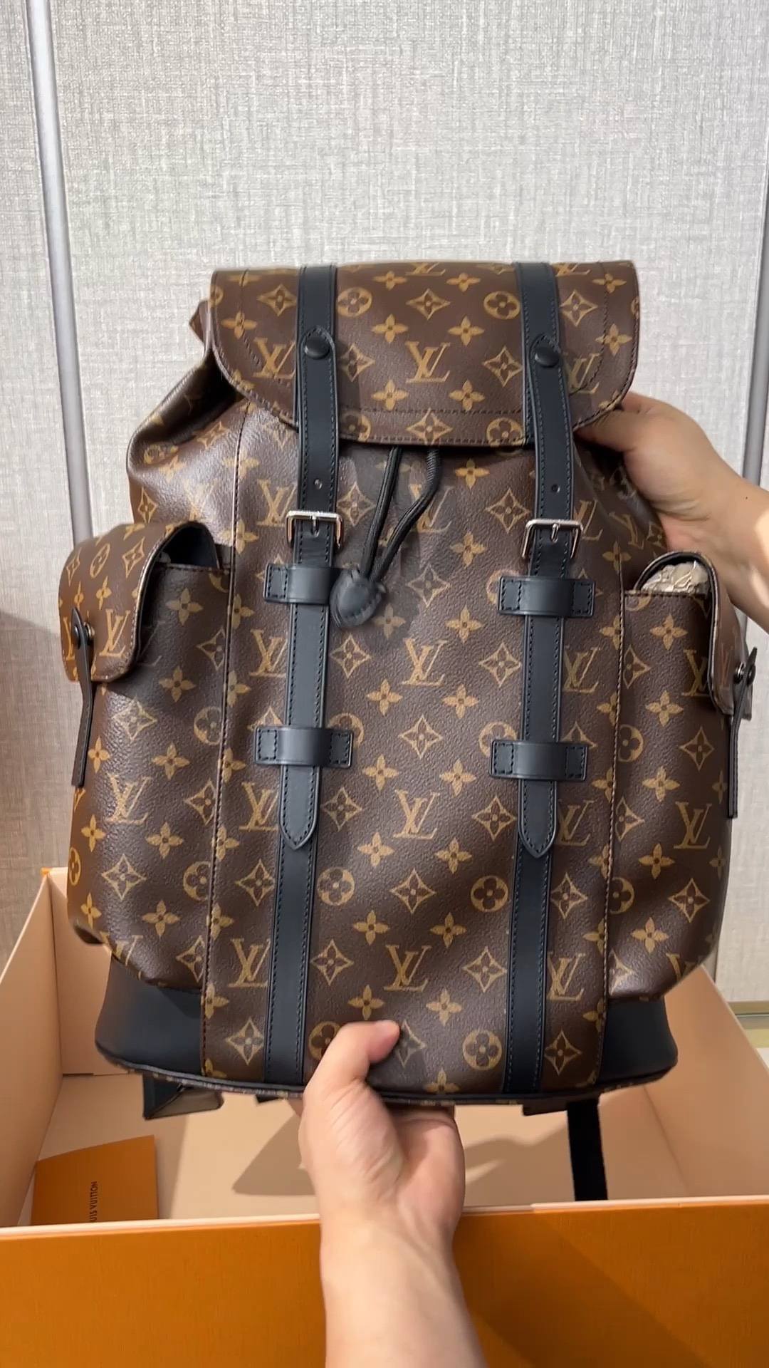 Ellebag’s 1:1 Replica of Louis Vuitton M43735 Christopher Medium Backpack – A Tribute to Rugged Elegance(2024 Dec Updated)-সেরা মানের নকল লুই ভিটন ব্যাগ অনলাইন স্টোর, রেপ্লিকা ডিজাইনার ব্যাগ ru