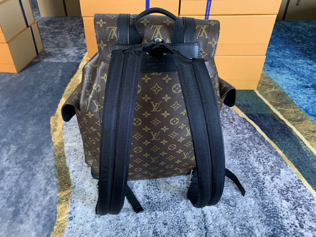 Ellebag’s 1:1 Replica of Louis Vuitton M43735 Christopher Medium Backpack – A Tribute to Rugged Elegance(2024 Dec Updated)-সেরা মানের নকল লুই ভিটন ব্যাগ অনলাইন স্টোর, রেপ্লিকা ডিজাইনার ব্যাগ ru