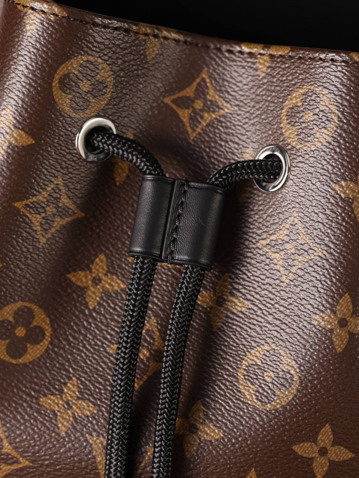 Ellebag’s 1:1 Replica of Louis Vuitton M43735 Christopher Medium Backpack – A Tribute to Rugged Elegance(2024 Dec Updated)-সেরা মানের নকল লুই ভিটন ব্যাগ অনলাইন স্টোর, রেপ্লিকা ডিজাইনার ব্যাগ ru