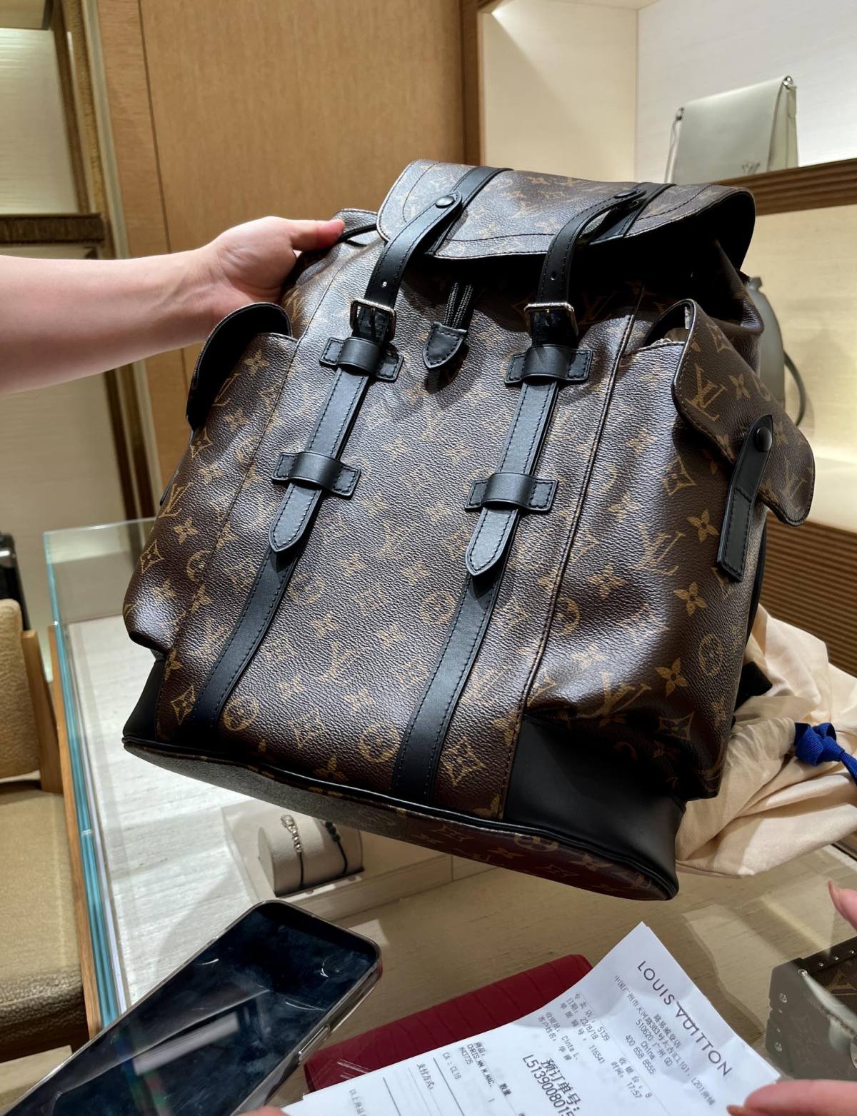 Ellebag’s 1:1 Replica of Louis Vuitton M43735 Christopher Medium Backpack – A Tribute to Rugged Elegance(2024 Dec Updated)-সেরা মানের নকল লুই ভিটন ব্যাগ অনলাইন স্টোর, রেপ্লিকা ডিজাইনার ব্যাগ ru