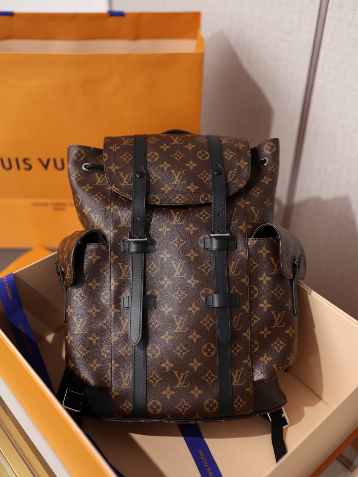 Ellebag’s 1:1 Replica of Louis Vuitton M43735 Christopher Medium Backpack – A Tribute to Rugged Elegance(2024 Dec Updated)-সেরা মানের নকল লুই ভিটন ব্যাগ অনলাইন স্টোর, রেপ্লিকা ডিজাইনার ব্যাগ ru