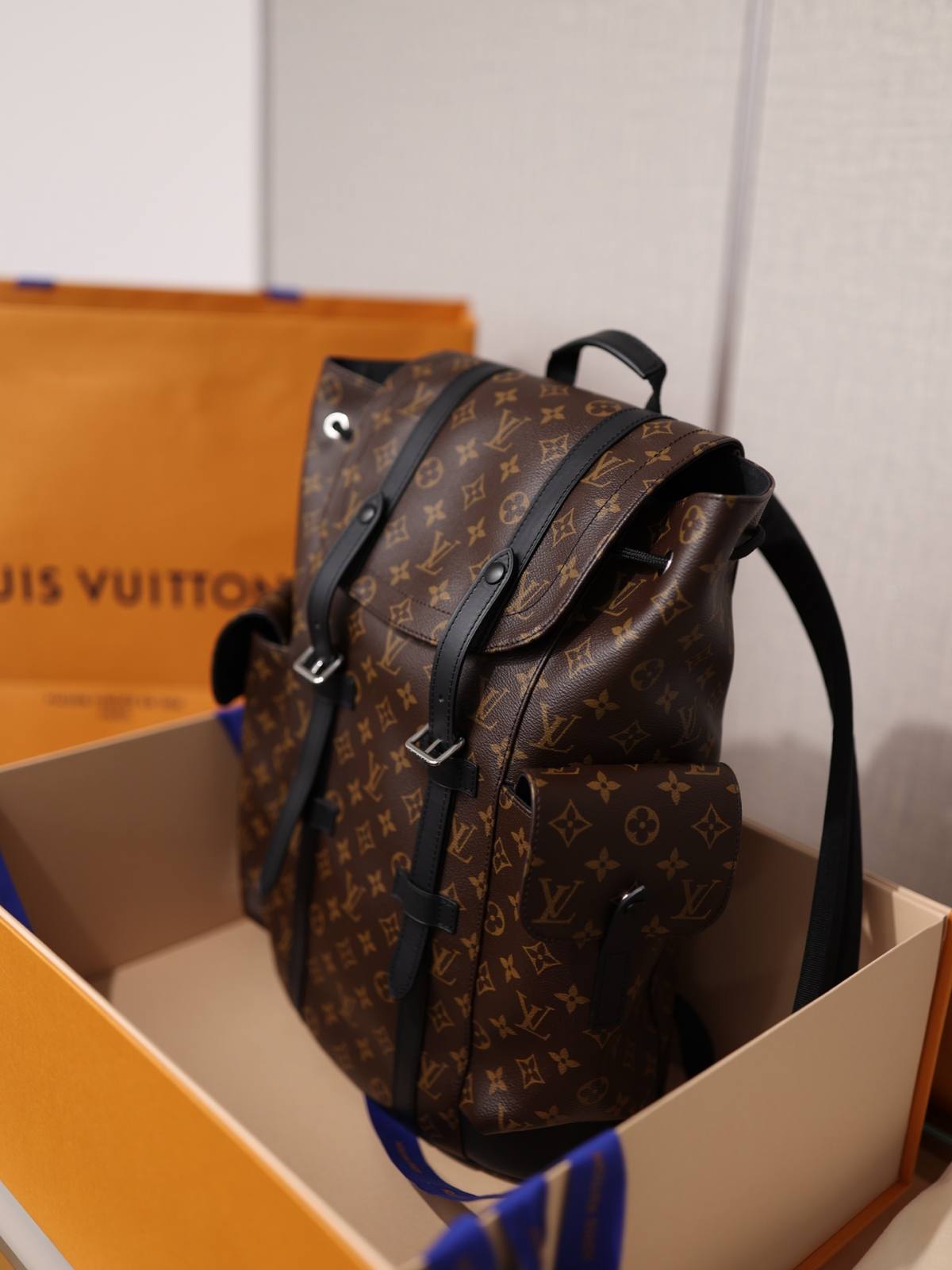 Ellebag’s 1:1 Replica of Louis Vuitton M43735 Christopher Medium Backpack – A Tribute to Rugged Elegance(2024 Dec Updated)-সেরা মানের নকল লুই ভিটন ব্যাগ অনলাইন স্টোর, রেপ্লিকা ডিজাইনার ব্যাগ ru