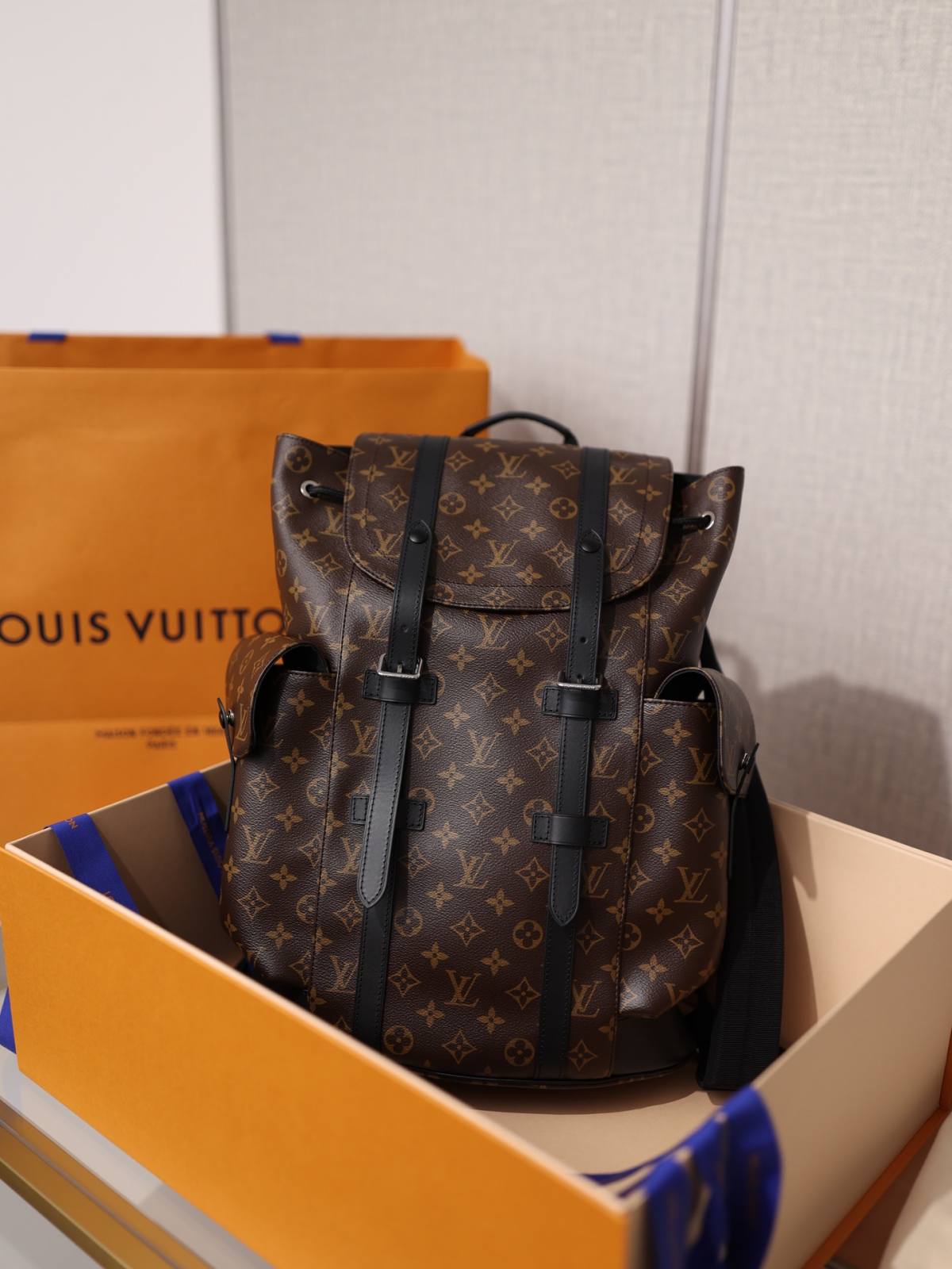 Ellebag’s 1:1 Replica of Louis Vuitton M43735 Christopher Medium Backpack – A Tribute to Rugged Elegance(2024 Dec Updated)-সেরা মানের নকল লুই ভিটন ব্যাগ অনলাইন স্টোর, রেপ্লিকা ডিজাইনার ব্যাগ ru