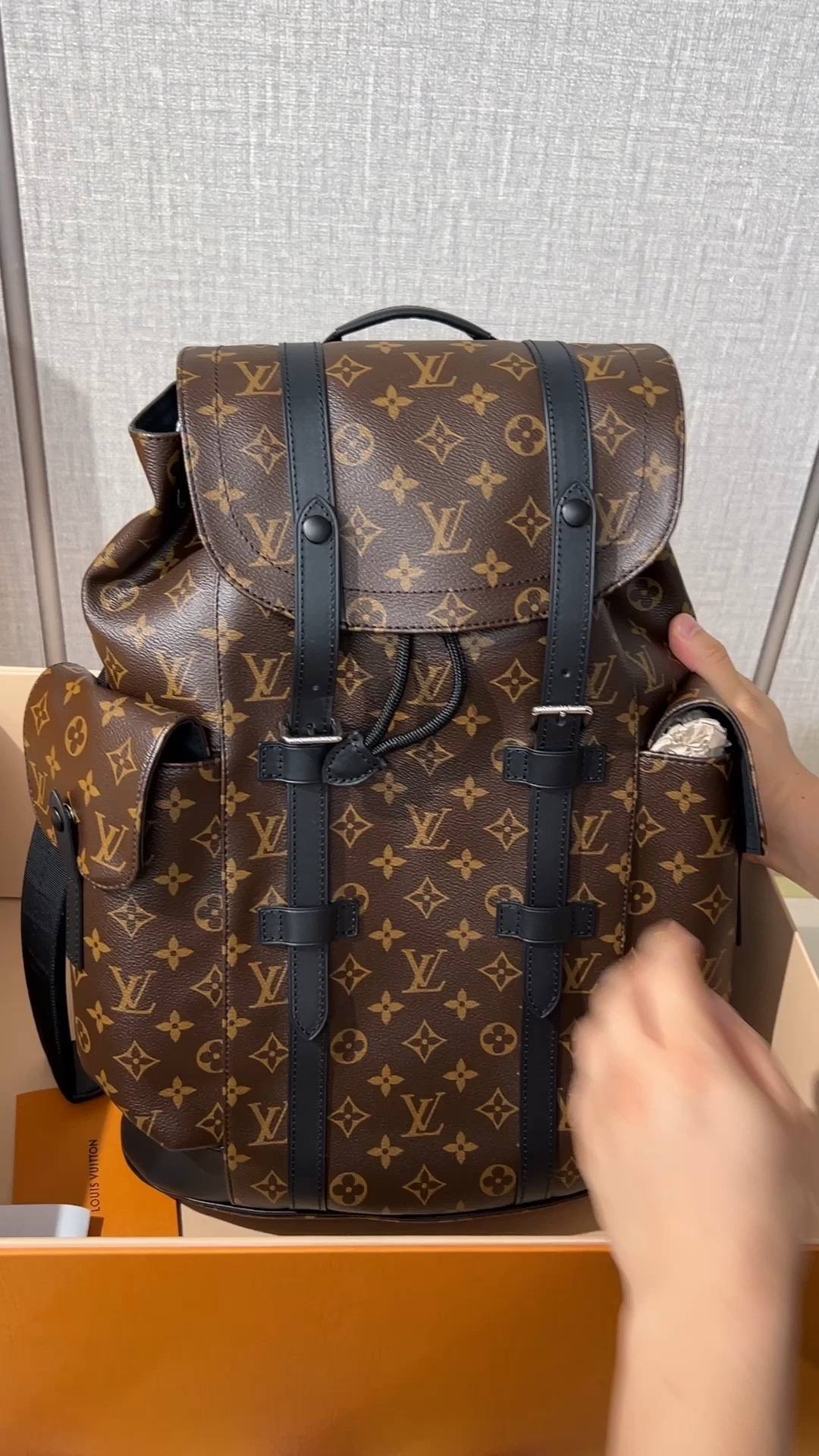 Ellebag’s 1:1 Replica of Louis Vuitton M43735 Christopher Medium Backpack – A Tribute to Rugged Elegance(2024 Dec Updated)-সেরা মানের নকল লুই ভিটন ব্যাগ অনলাইন স্টোর, রেপ্লিকা ডিজাইনার ব্যাগ ru