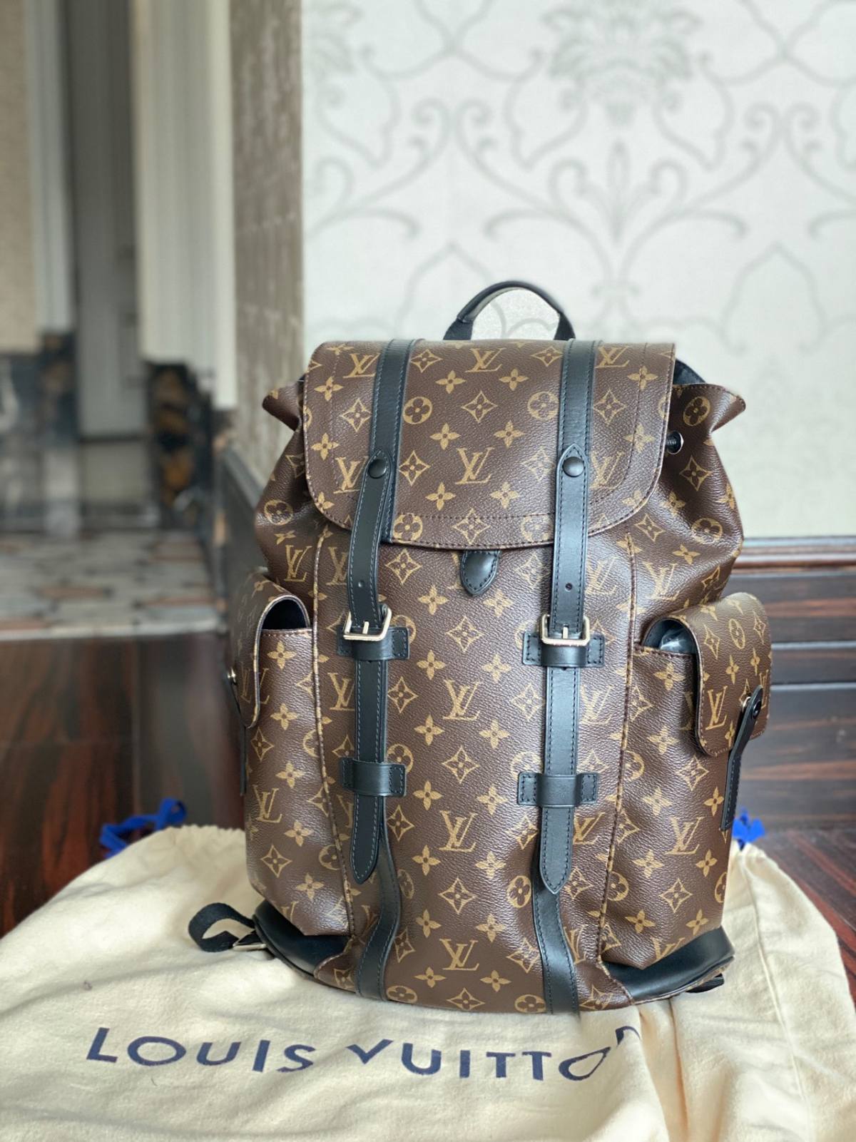 Ellebag’s 1:1 Replica of Louis Vuitton M43735 Christopher Medium Backpack – A Tribute to Rugged Elegance(2024 Dec Updated)-সেরা মানের নকল লুই ভিটন ব্যাগ অনলাইন স্টোর, রেপ্লিকা ডিজাইনার ব্যাগ ru