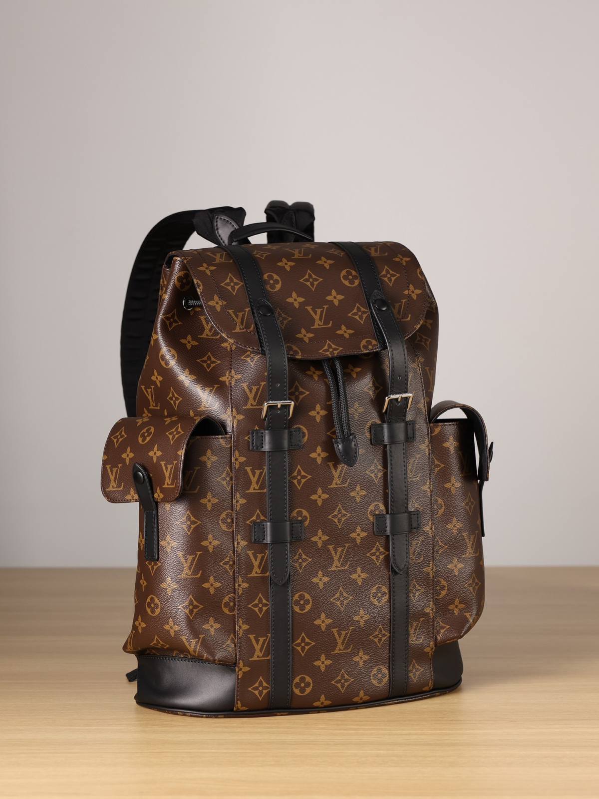 Ellebag’s 1:1 Replica of Louis Vuitton M43735 Christopher Medium Backpack – A Tribute to Rugged Elegance(2024 Dec Updated)-সেরা মানের নকল লুই ভিটন ব্যাগ অনলাইন স্টোর, রেপ্লিকা ডিজাইনার ব্যাগ ru