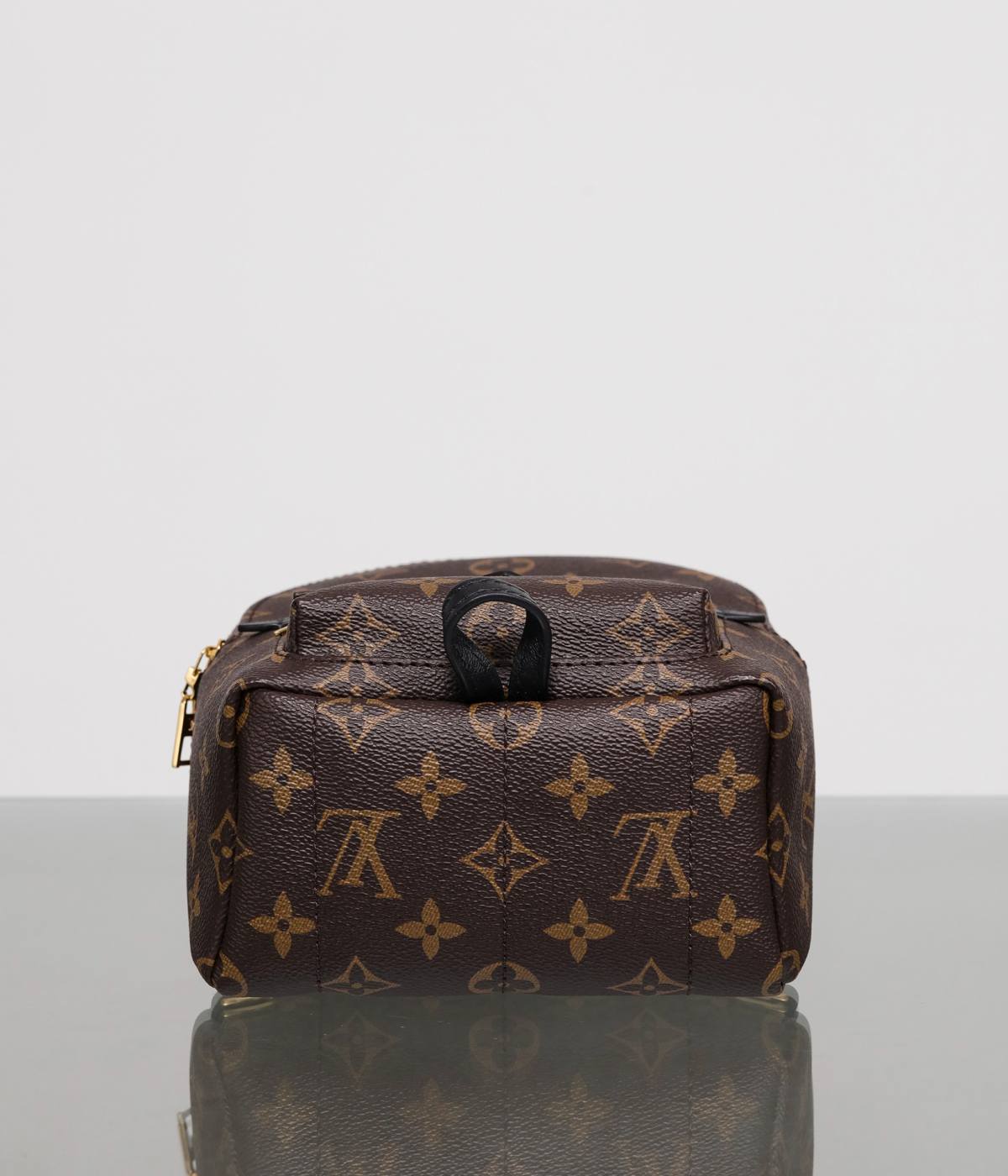 Ellebag’s 1:1 Replica of Louis Vuitton M44873 Small Backpack: Crafting Luxury with Precision (2024 Nov Updated)-Best Quality Fake Louis Vuitton Bag Online Store, Replica designer bag ru