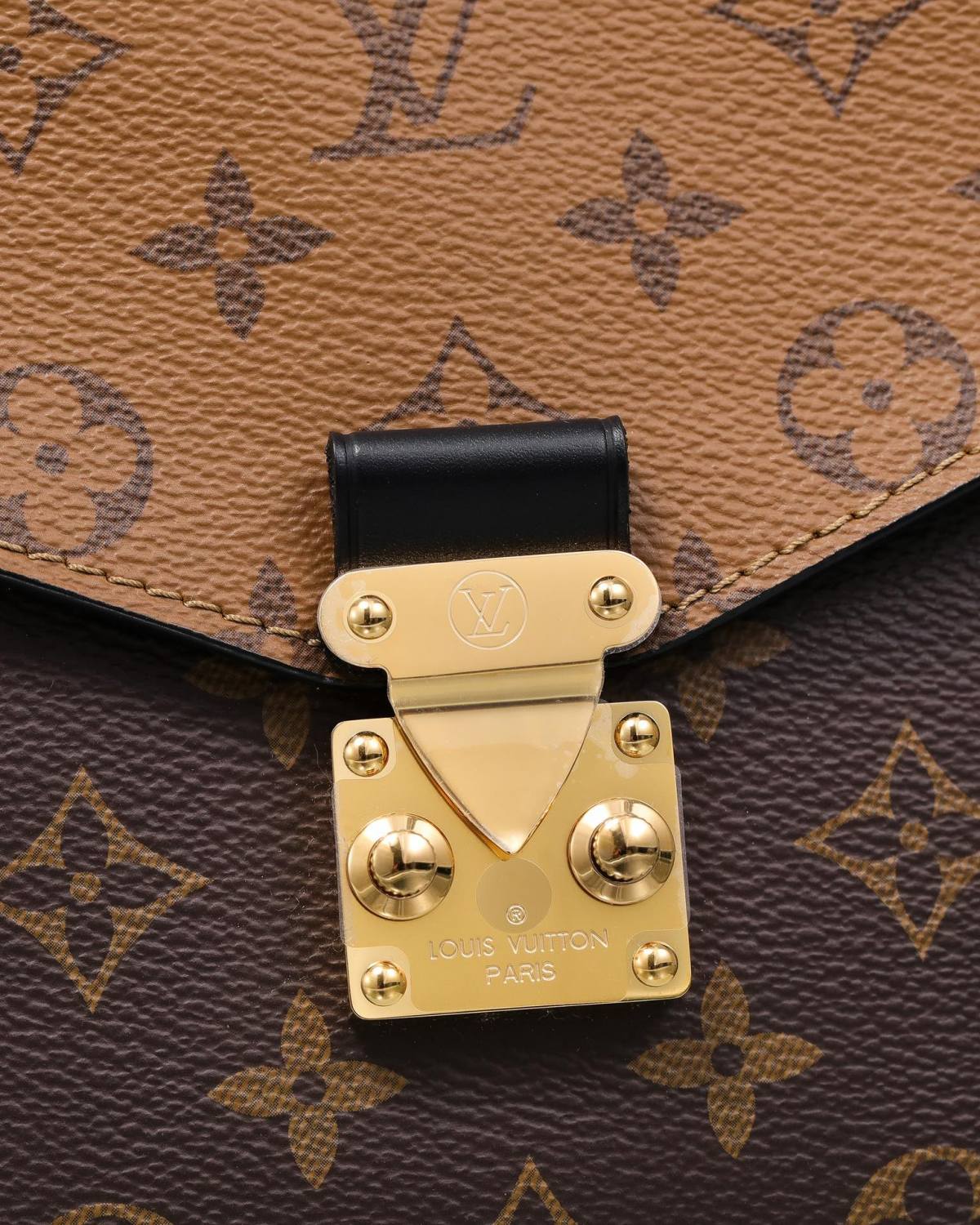 Ellebag’s 1:1 Replica of Louis Vuitton M44876 Color Block Messenger Bag: Precision Craftsmanship Meets Timeless Design (2024 Dec updated)-Meilleure qualité de faux sac Louis Vuitton en ligne, réplique de sac de créateur ru