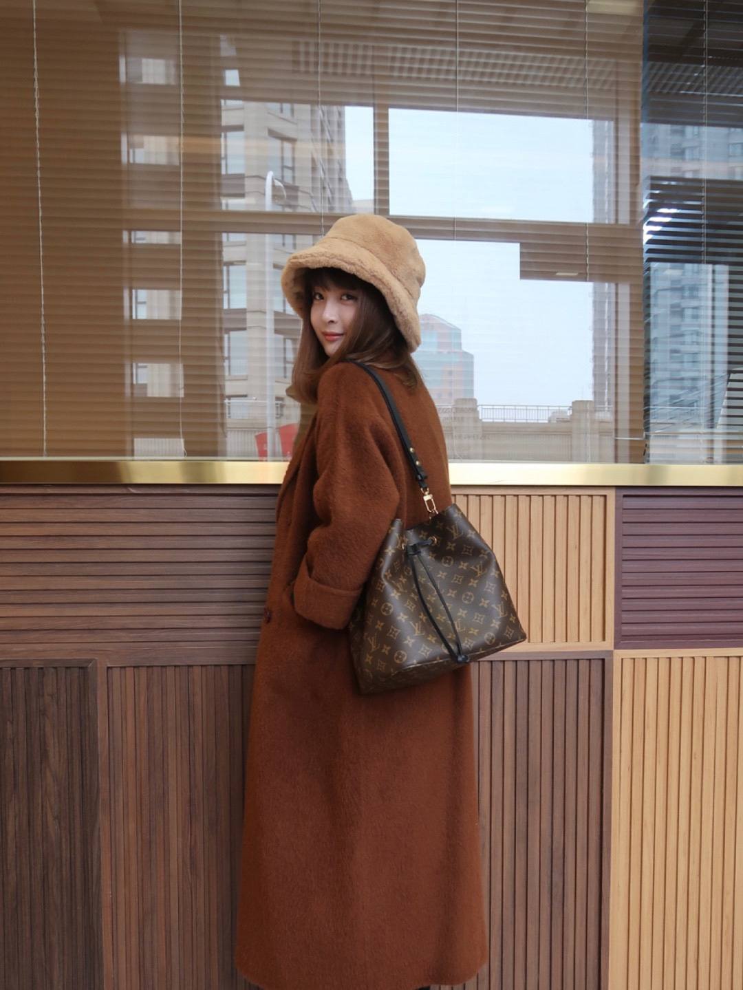 Ellebag’s 1:1 Replica of Louis Vuitton M44887 Caramel Bucket Bag: Recreating a Timeless Icon(2024 Dec updated)-Meilleure qualité de faux sac Louis Vuitton en ligne, réplique de sac de créateur ru