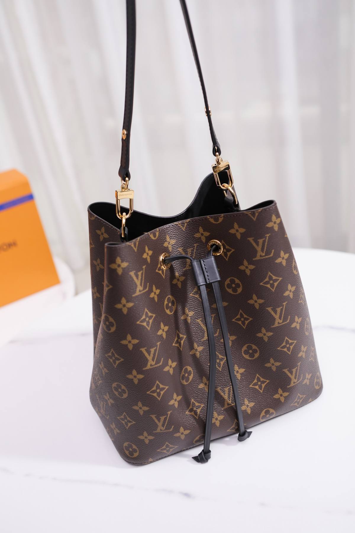 Ellebag’s 1:1 Replica of Louis Vuitton M44887 Caramel Bucket Bag: Recreating a Timeless Icon(2024 Dec updated)-Meilleure qualité de faux sac Louis Vuitton en ligne, réplique de sac de créateur ru