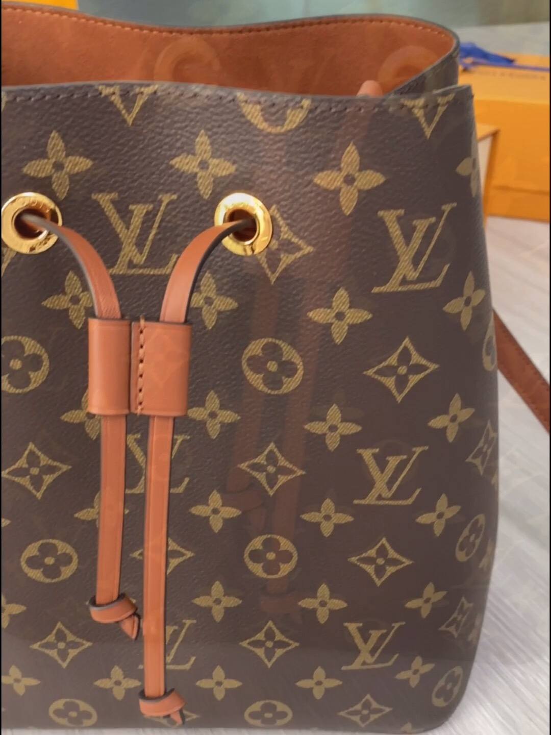 Ellebag’s 1:1 Replica of Louis Vuitton M44887 Caramel Bucket Bag: Recreating a Timeless Icon(2024 Dec updated)-Meilleure qualité de faux sac Louis Vuitton en ligne, réplique de sac de créateur ru