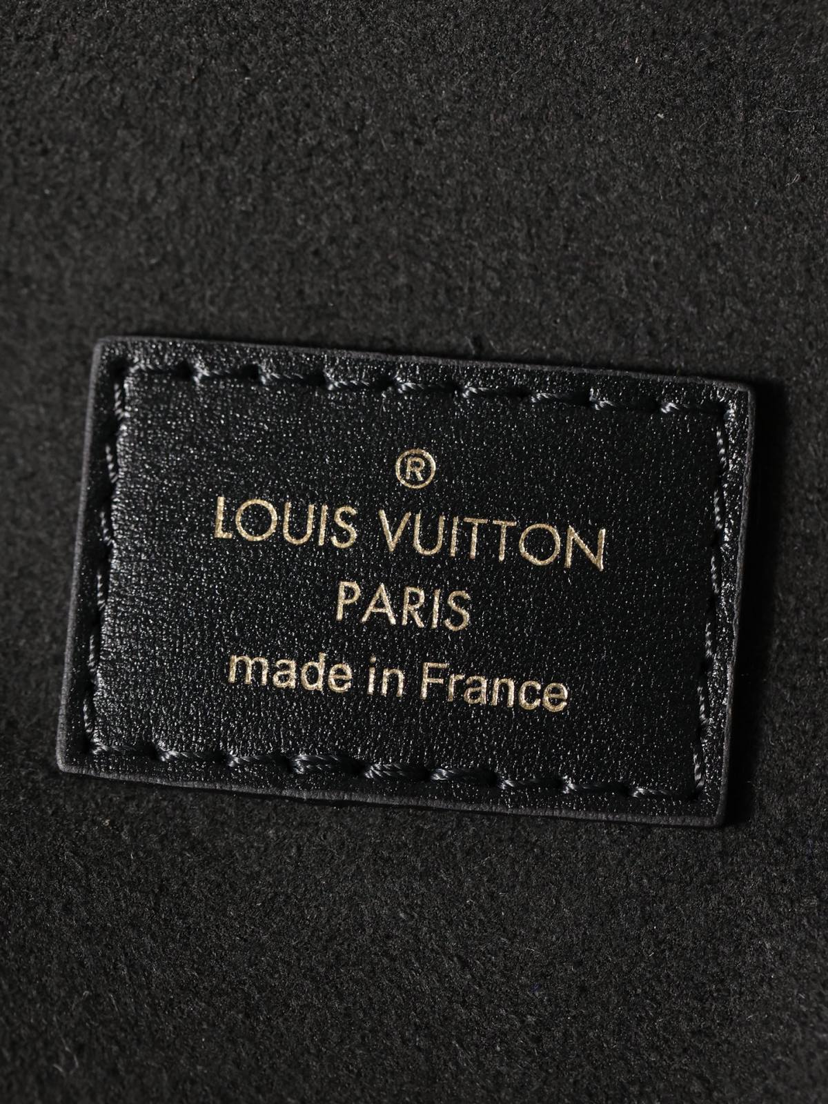 Ellebag’s 1:1 Replica of Louis Vuitton M45165 Vanity Small Handbag Crossbody: The Ultimate in Craftsmanship(2024 Dec Updated)-Meilleure qualité de faux sac Louis Vuitton en ligne, réplique de sac de créateur ru