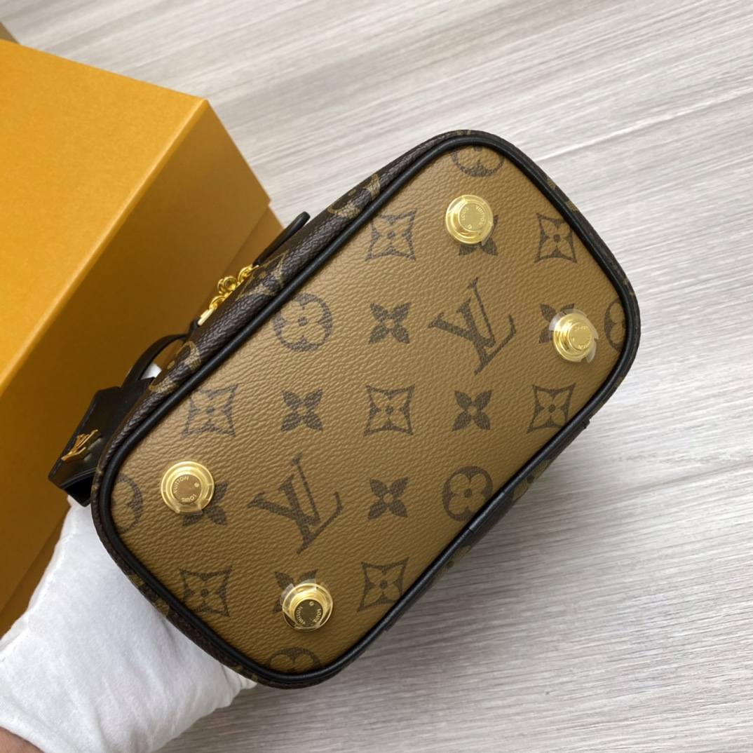 Ellebag’s 1:1 Replica of Louis Vuitton M45165 Vanity Small Handbag Crossbody: The Ultimate in Craftsmanship(2024 Dec Updated)-Meilleure qualité de faux sac Louis Vuitton en ligne, réplique de sac de créateur ru