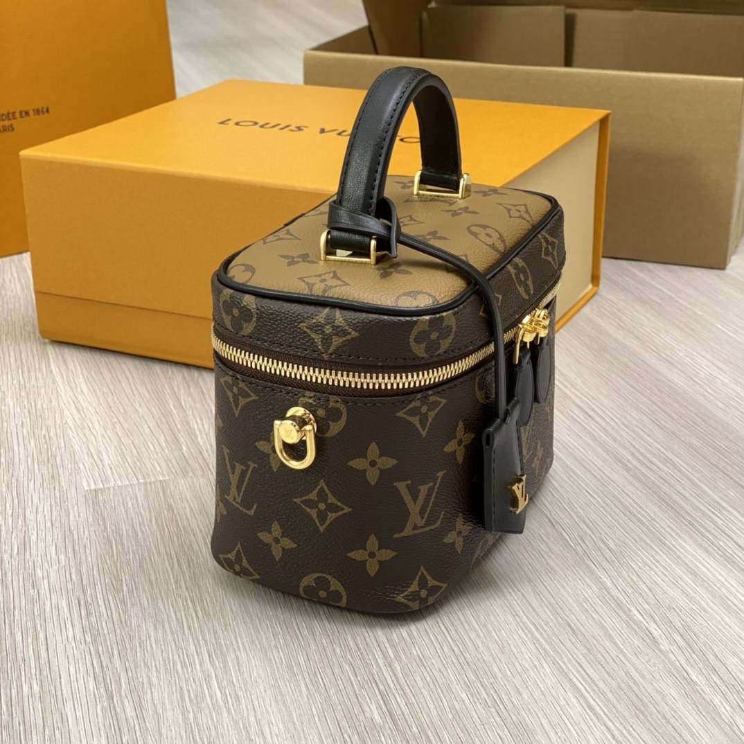 Ellebag’s 1:1 Replica of Louis Vuitton M45165 Vanity Small Handbag Crossbody: The Ultimate in Craftsmanship(2024 Dec Updated)-Meilleure qualité de faux sac Louis Vuitton en ligne, réplique de sac de créateur ru