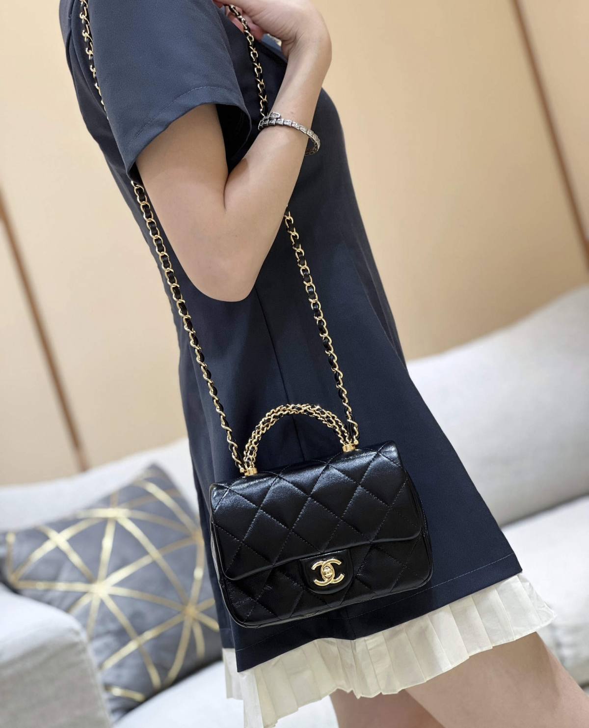 Ellebag super fake Chanel 24B Mini Flap Bag with Top Handle: A 2024 Masterpiece(2024 Dec Updated)-Meilleure qualité de faux sac Louis Vuitton en ligne, réplique de sac de créateur ru