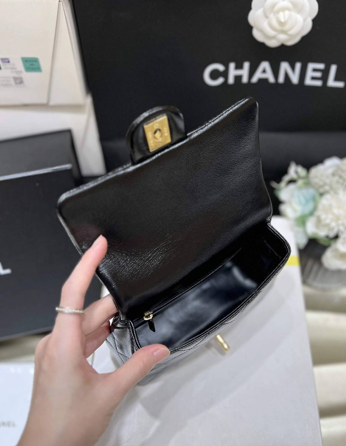 Ellebag super fake Chanel 24B Mini Flap Bag with Top Handle: A 2024 Masterpiece(2024 Dec Updated)-Meilleure qualité de faux sac Louis Vuitton en ligne, réplique de sac de créateur ru