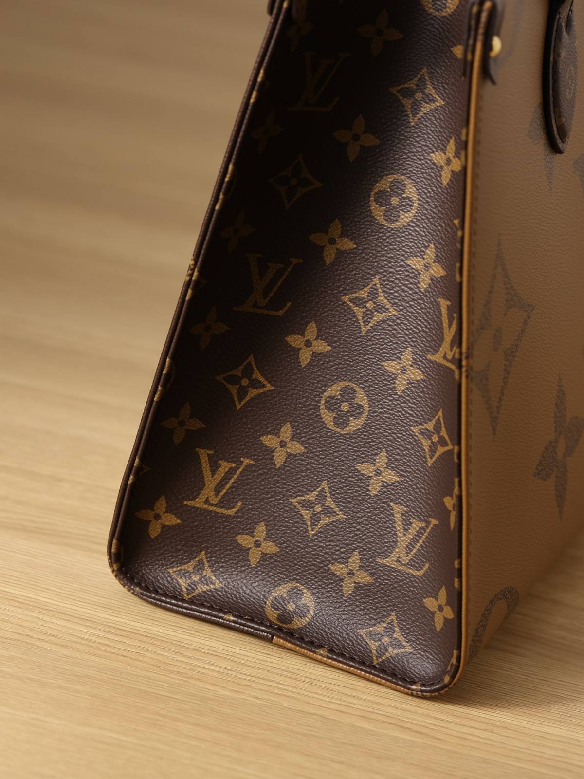 Ellebag’s 1:1 Replica of Louis Vuitton M45321 Onthego Medium Tote – A Perfect Blend of Luxury and Functionality(2024 Dec Updated)-Meilleure qualité de faux sac Louis Vuitton en ligne, réplique de sac de créateur ru