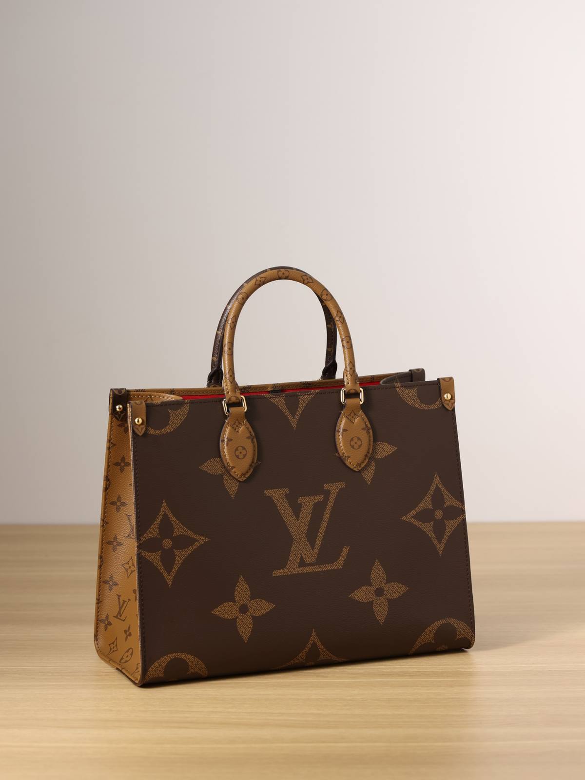 Ellebag’s 1:1 Replica of Louis Vuitton M45321 Onthego Medium Tote – A Perfect Blend of Luxury and Functionality(2024 Dec Updated)-Meilleure qualité de faux sac Louis Vuitton en ligne, réplique de sac de créateur ru