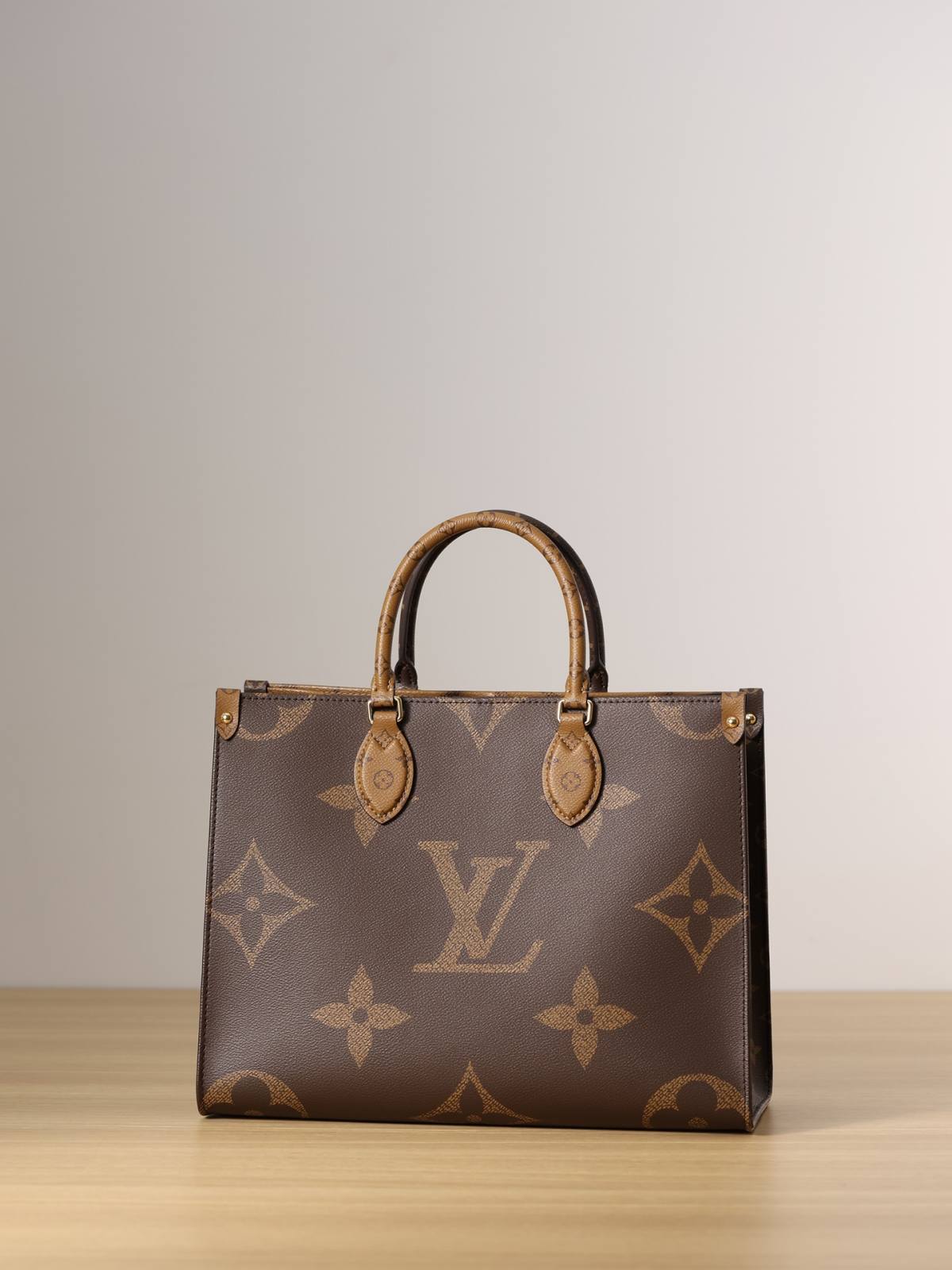 Ellebag’s 1:1 Replica of Louis Vuitton M45321 Onthego Medium Tote – A Perfect Blend of Luxury and Functionality(2024 Dec Updated)-Meilleure qualité de faux sac Louis Vuitton en ligne, réplique de sac de créateur ru