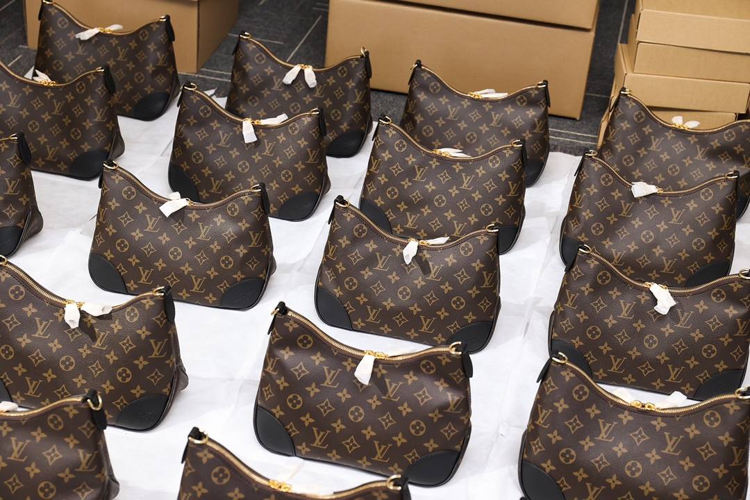 Ellebag’s 1:1 Replica of Louis Vuitton M45831 – The Iconic Monogram Bag Crafted with Authentic Materials(2024 Dec Updated)-Beste Kwaliteit Vals Louis Vuitton Sak Aanlyn Winkel, Replika ontwerper sak ru