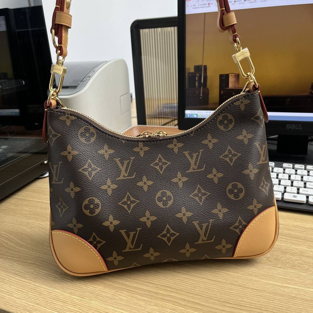 Ellebag’s 1:1 Replica of Louis Vuitton M45832 – The Iconic Cowhide Leather Monogram Bag with Unmatched Craftsmanship(2024 Dec Updated)-Beste Kwaliteit Vals Louis Vuitton Sak Aanlyn Winkel, Replika ontwerper sak ru