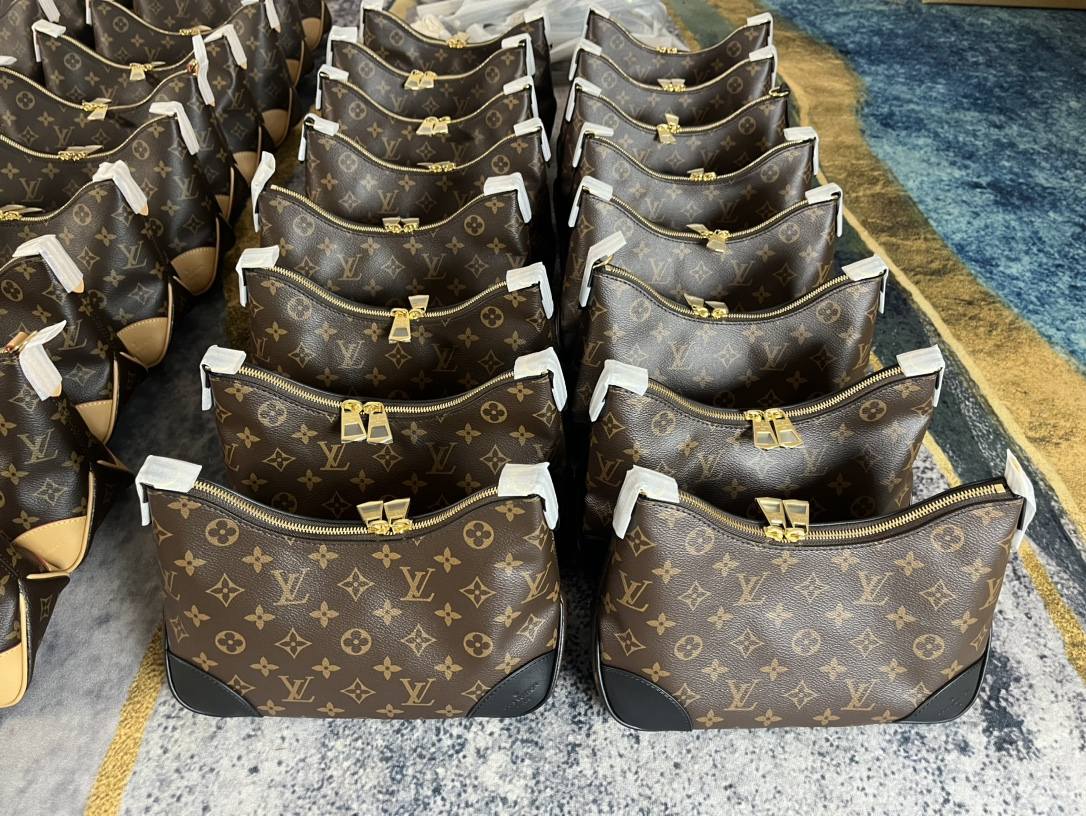 Ellebag’s 1:1 Replica of Louis Vuitton M45832 – The Iconic Cowhide Leather Monogram Bag with Unmatched Craftsmanship(2024 Dec Updated)-Beste Kwaliteit Vals Louis Vuitton Sak Aanlyn Winkel, Replika ontwerper sak ru