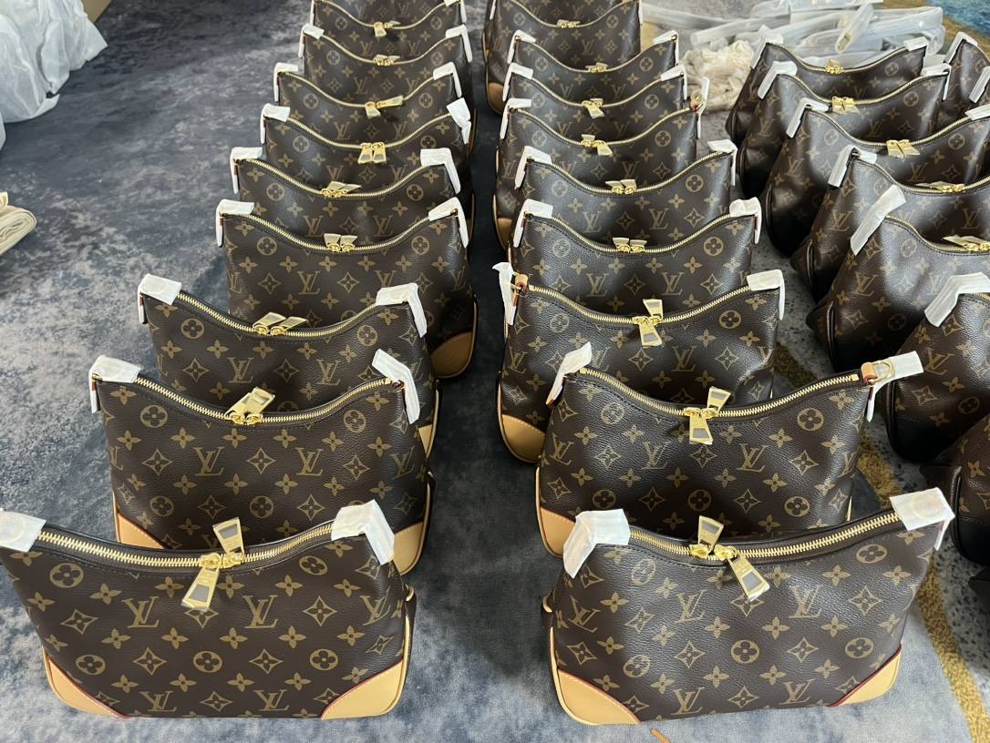 Ellebag’s 1:1 Replica of Louis Vuitton M45832 – The Iconic Cowhide Leather Monogram Bag with Unmatched Craftsmanship(2024 Dec Updated)-Beste Kwaliteit Vals Louis Vuitton Sak Aanlyn Winkel, Replika ontwerper sak ru