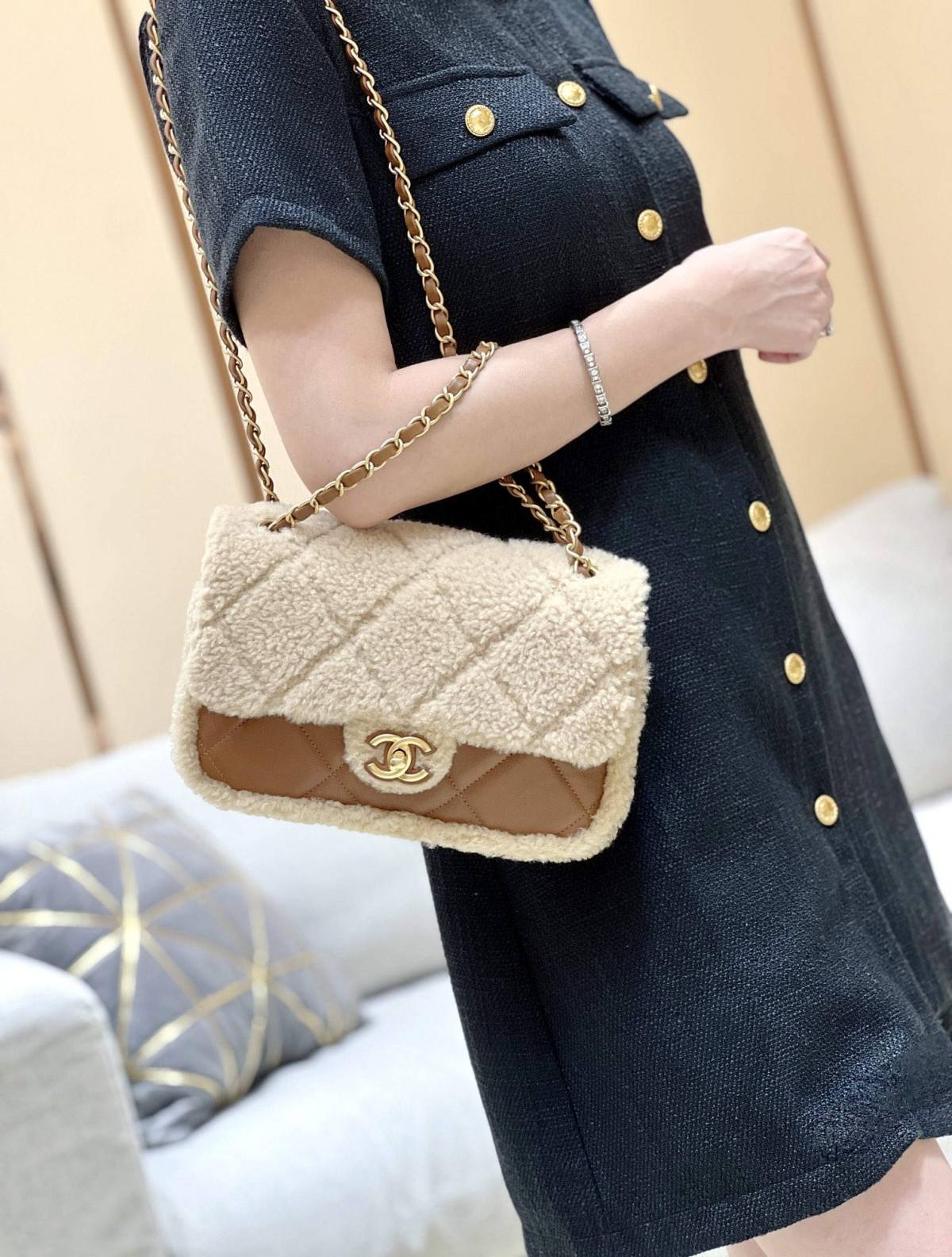 Ellebag super fake Chanel Flap Bag in Shearling Lambskin with Gold-Tone Metal(2024 Dec Updated)-Best Quality Fake Louis Vuitton Bag Online Store, Replica designer bag ru