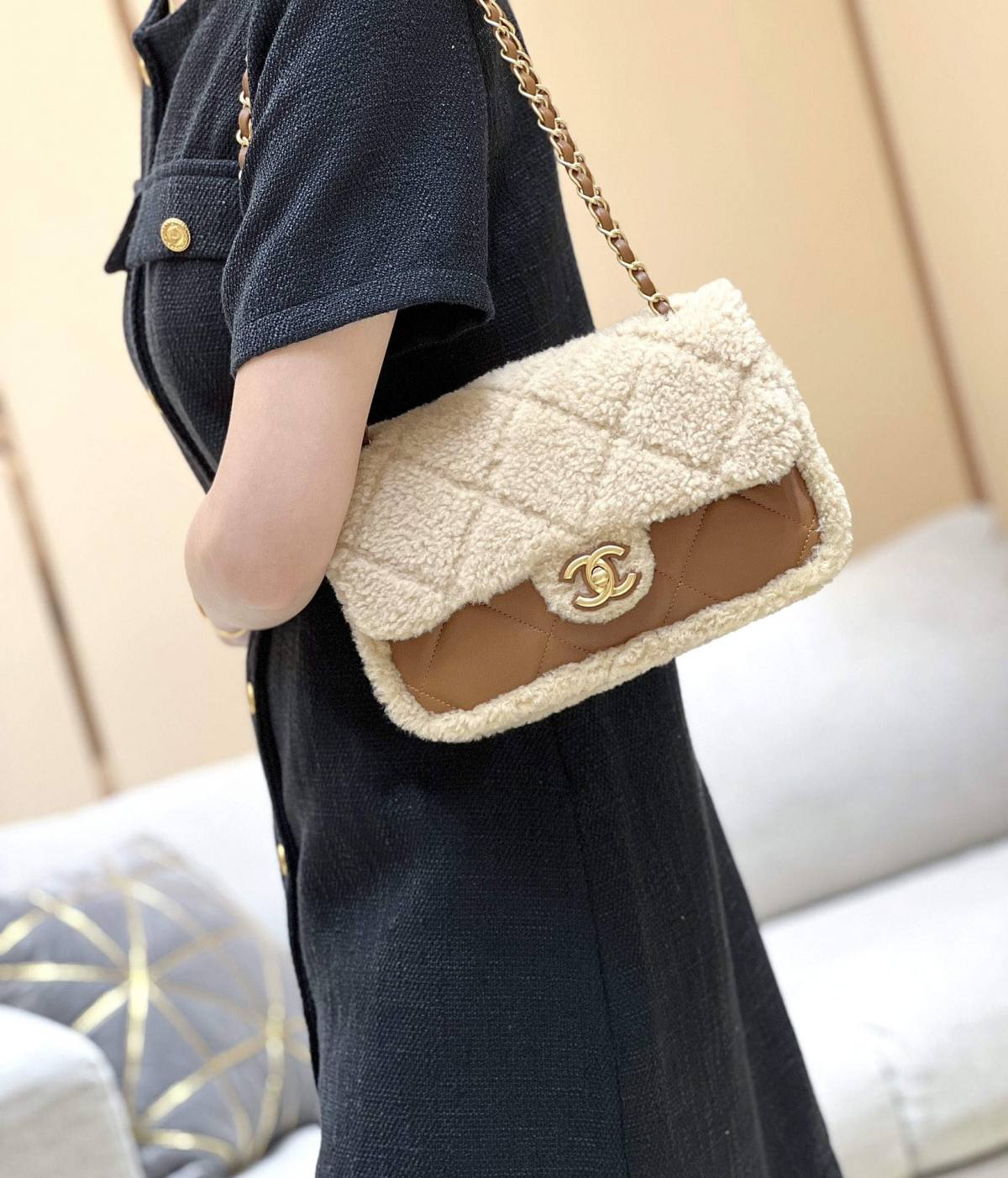 Ellebag super fake Chanel Flap Bag in Shearling Lambskin with Gold-Tone Metal(2024 Dec Updated)-Best Quality Fake Louis Vuitton Bag Online Store, Replica designer bag ru