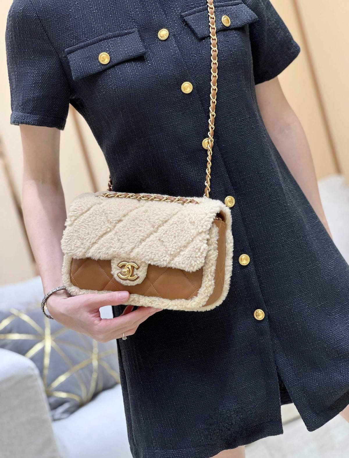 Ellebag super fake Chanel Flap Bag in Shearling Lambskin with Gold-Tone Metal(2024 Dec Updated)-Best Quality Fake Louis Vuitton Bag Online Store, Replica designer bag ru