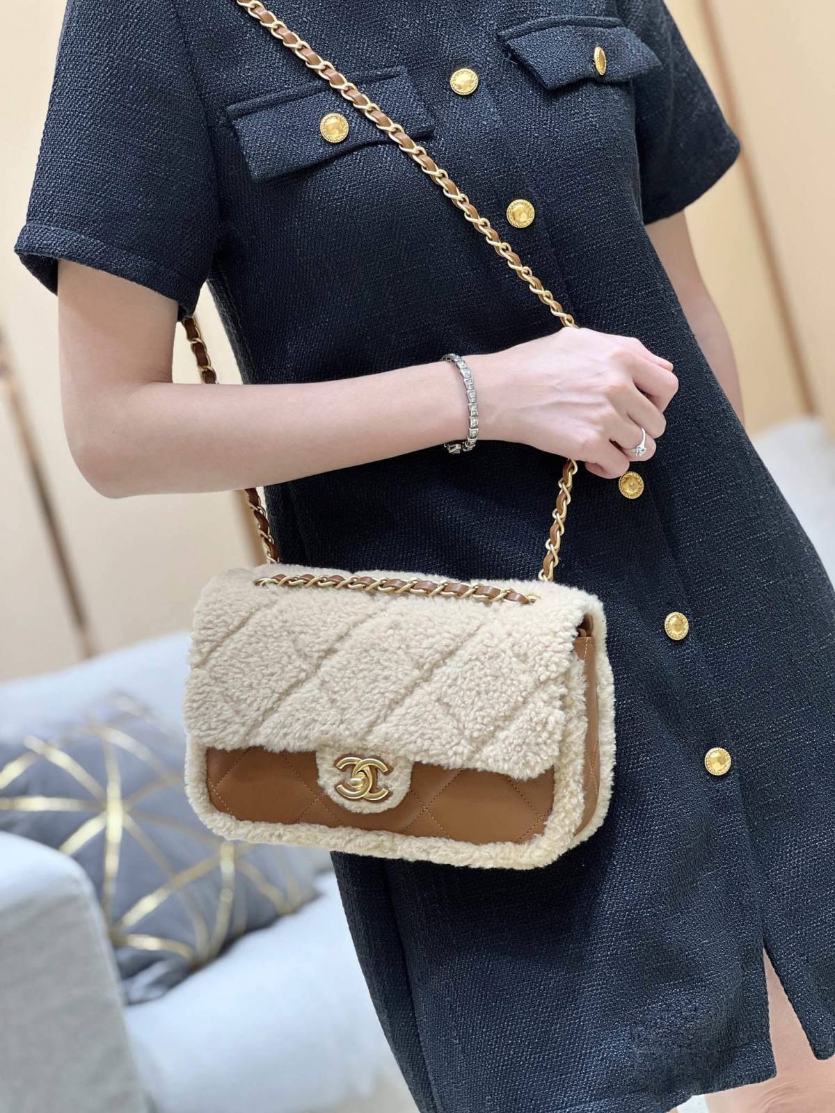 Ellebag super fake Chanel Flap Bag in Shearling Lambskin with Gold-Tone Metal(2024 Dec Updated)-Best Quality Fake Louis Vuitton Bag Online Store, Replica designer bag ru