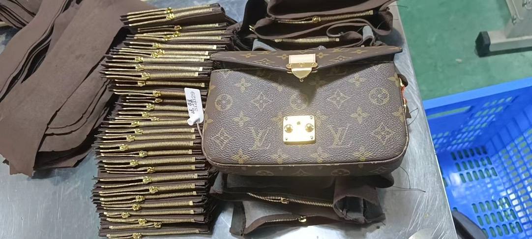 Ellebag’s 1:1 Replica of Louis Vuitton M46279 Pochette Métis East West Handbag(2024 Dec Updated)-Best Quality Fake Louis Vuitton Bag Online Store, Replica designer bag ru